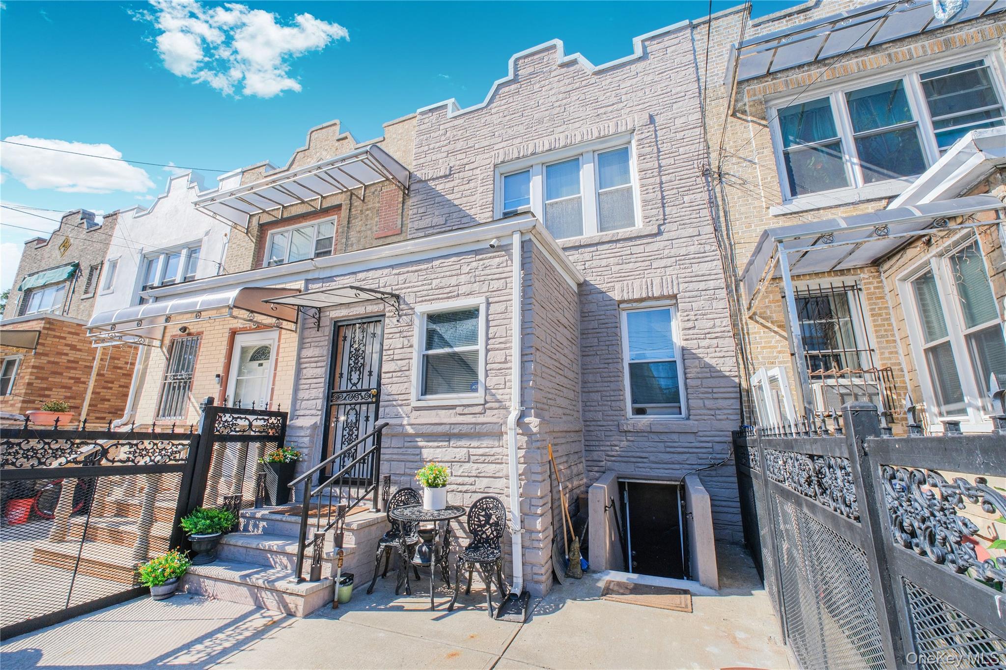 Single Family Eldert  Brooklyn, NY 11208, MLS-925019-3