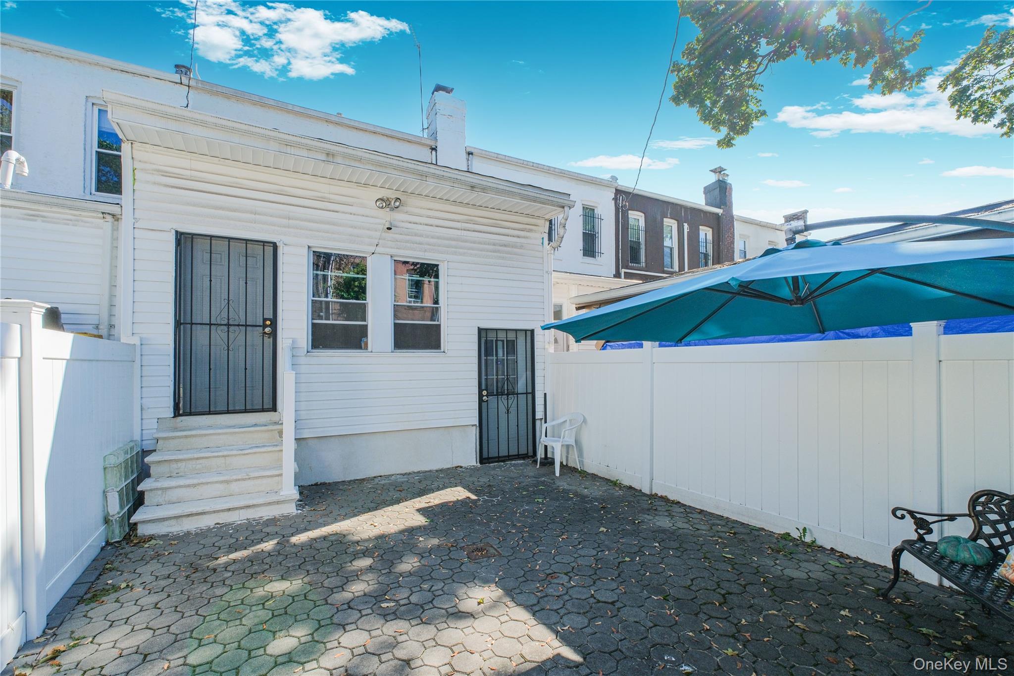 Single Family Eldert  Brooklyn, NY 11208, MLS-925019-31