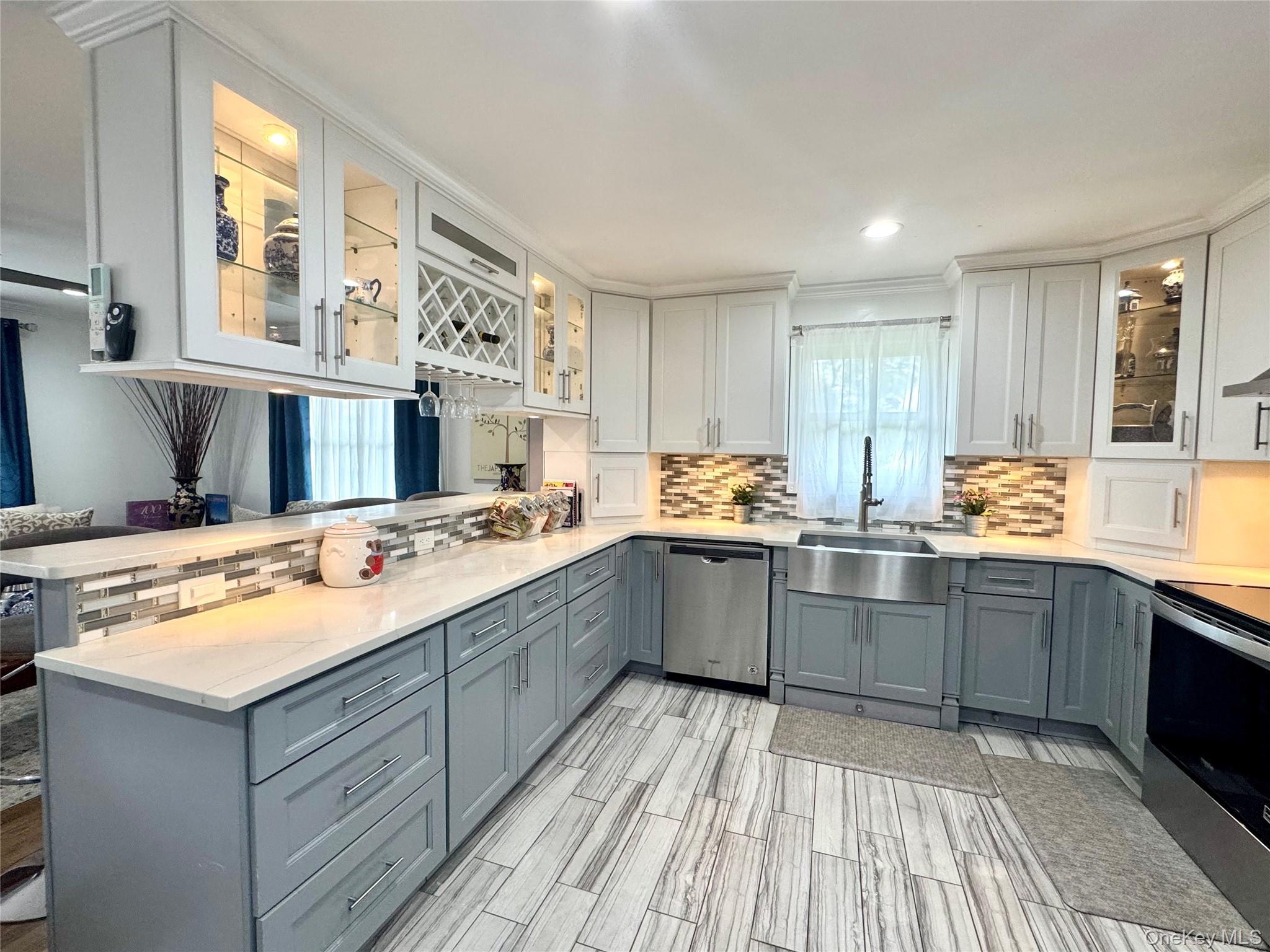 Single Family Sands  Suffolk County, NY 11719, MLS-925045-23