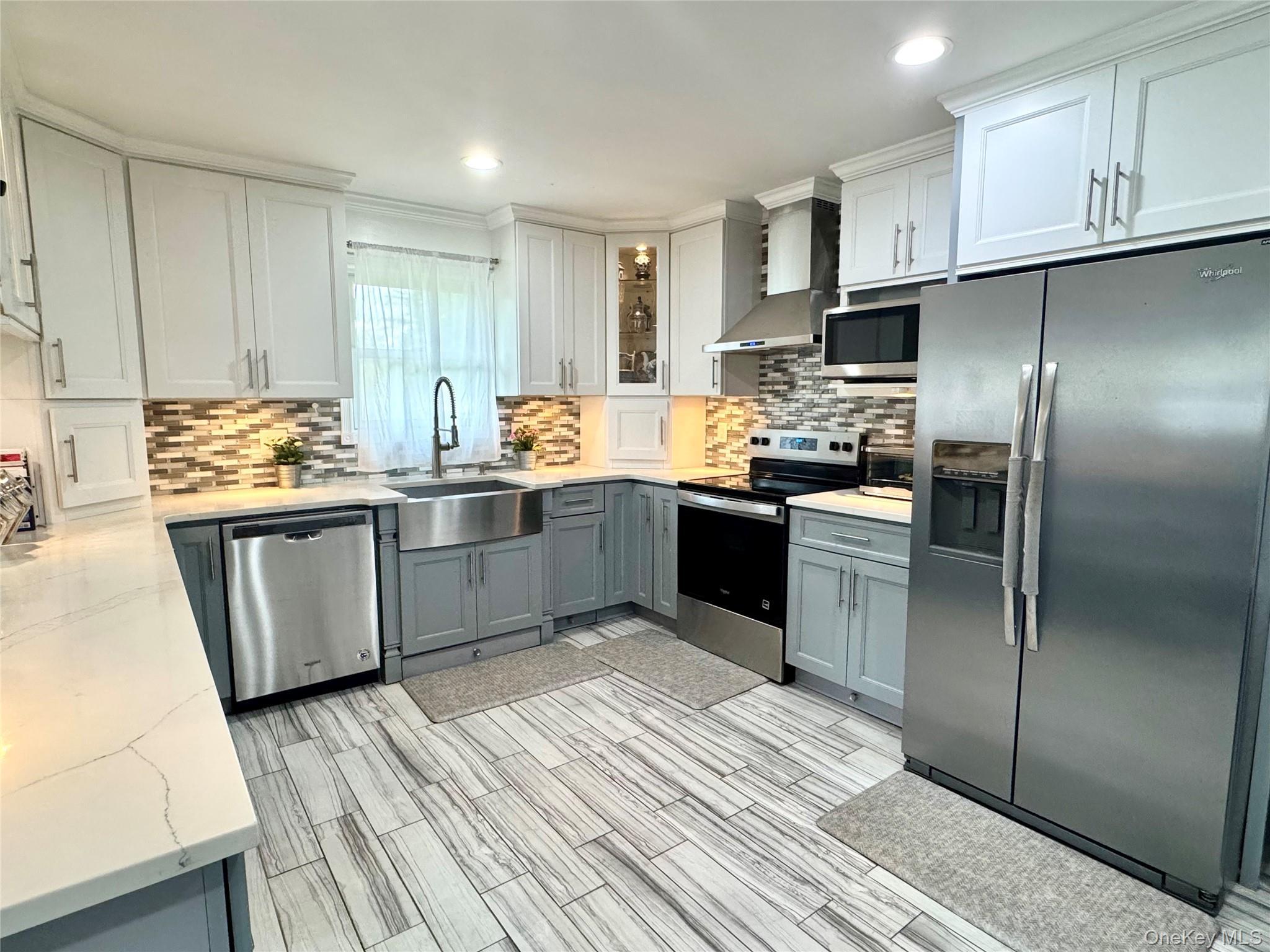 Single Family Sands  Suffolk County, NY 11719, MLS-925045-24