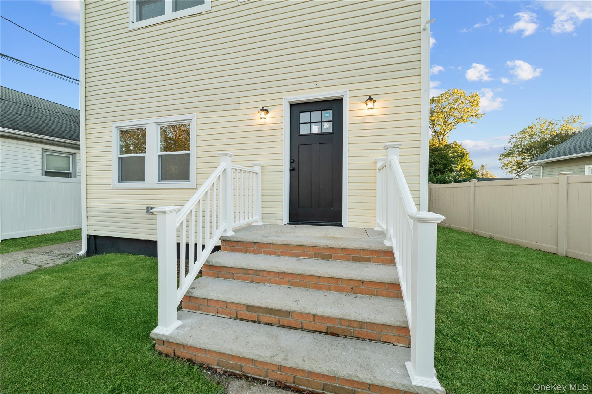 Single Family Lincoln  Nassau County, NY 11575, MLS-925055-2