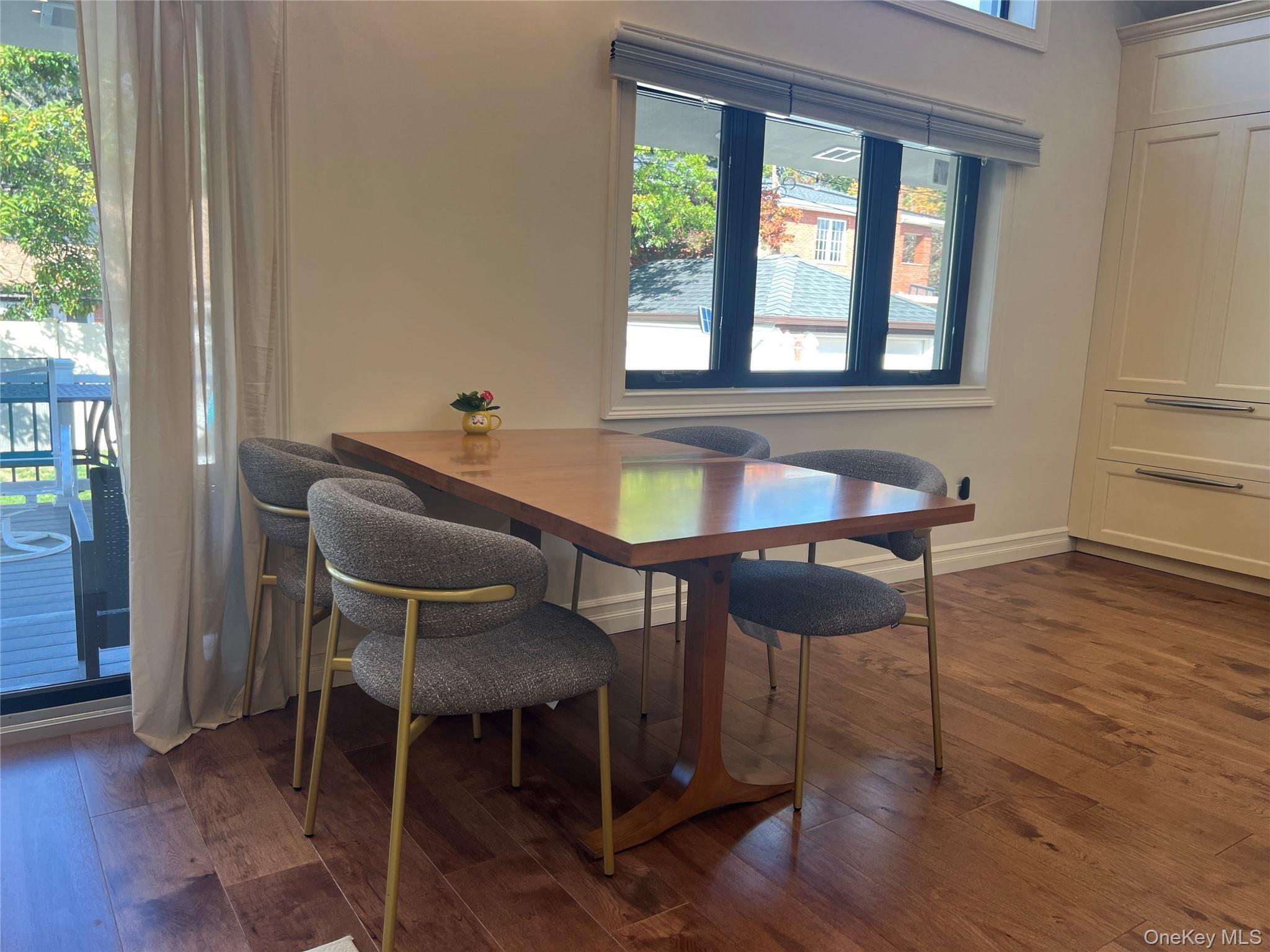 Single Family 76th Queens, NY 11364, MLS-925068-21