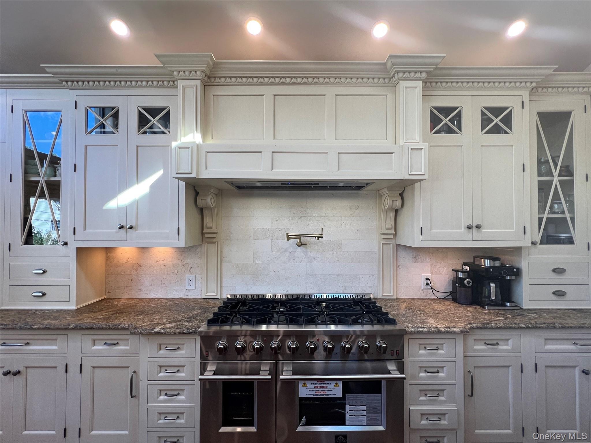 Single Family 76th Queens, NY 11364, MLS-925068-23