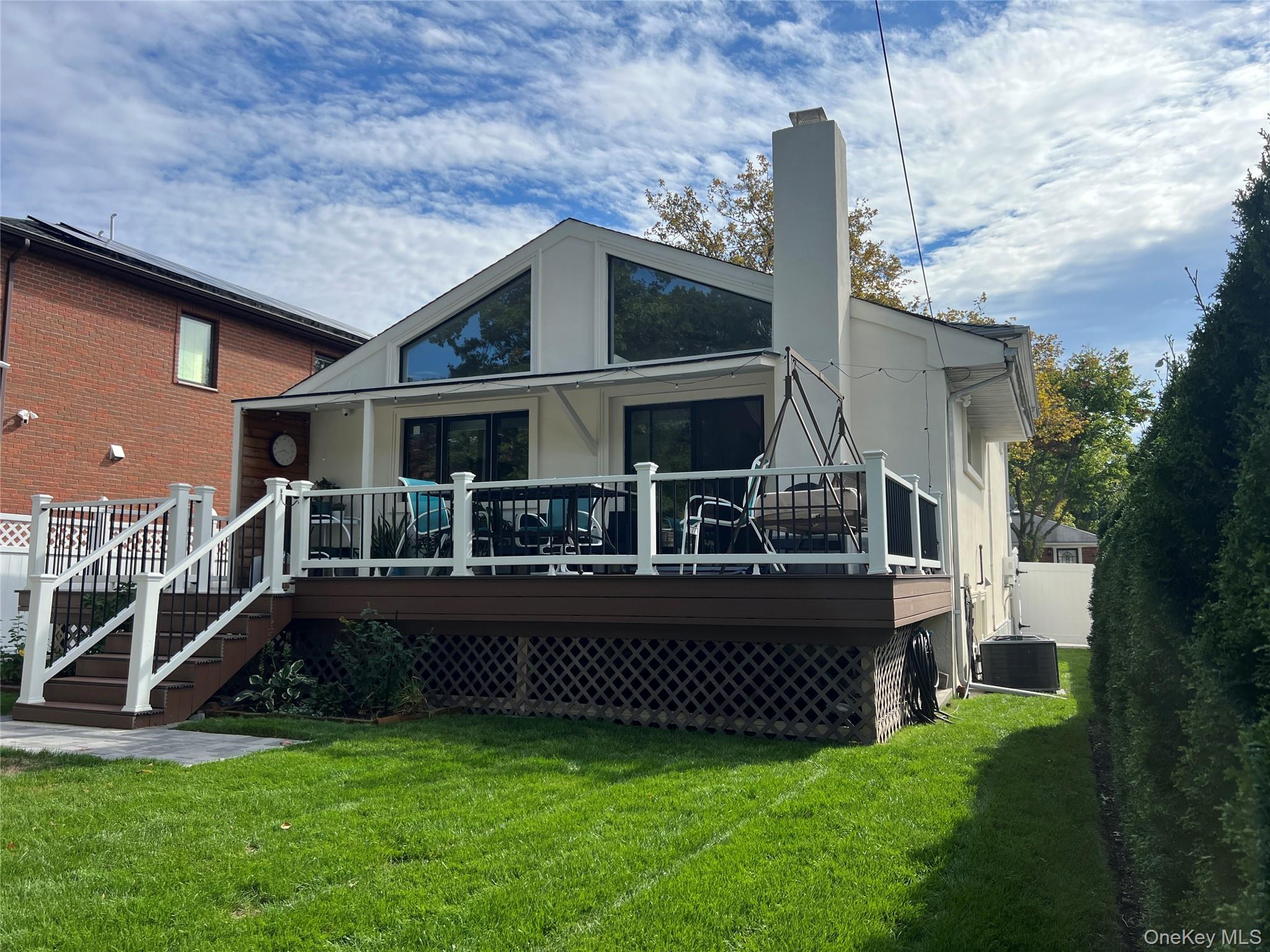 Single Family 76th  Queens, NY 11364, MLS-925068-31