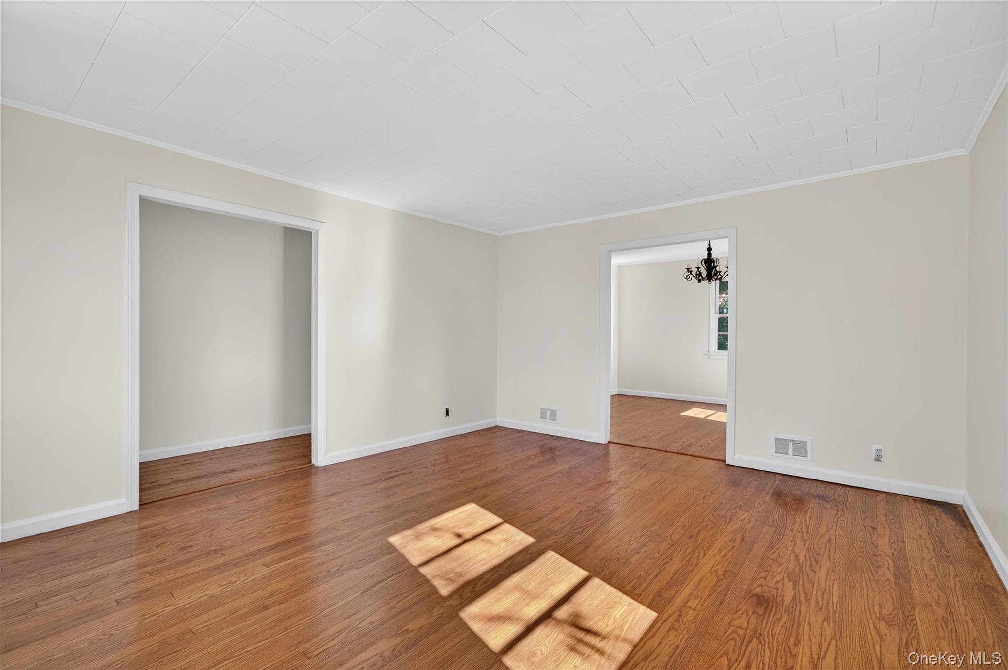 Single Family Mid Oaks  Orange County, NY 10950, MLS-925097-16