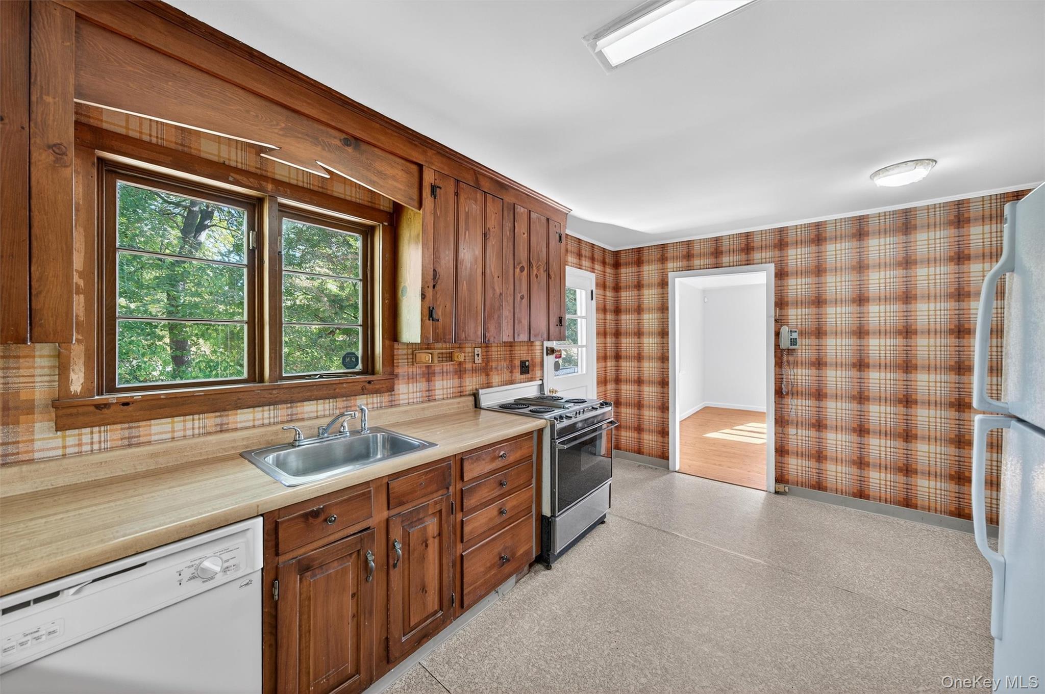 Single Family Mid Oaks  Orange County, NY 10950, MLS-925097-23