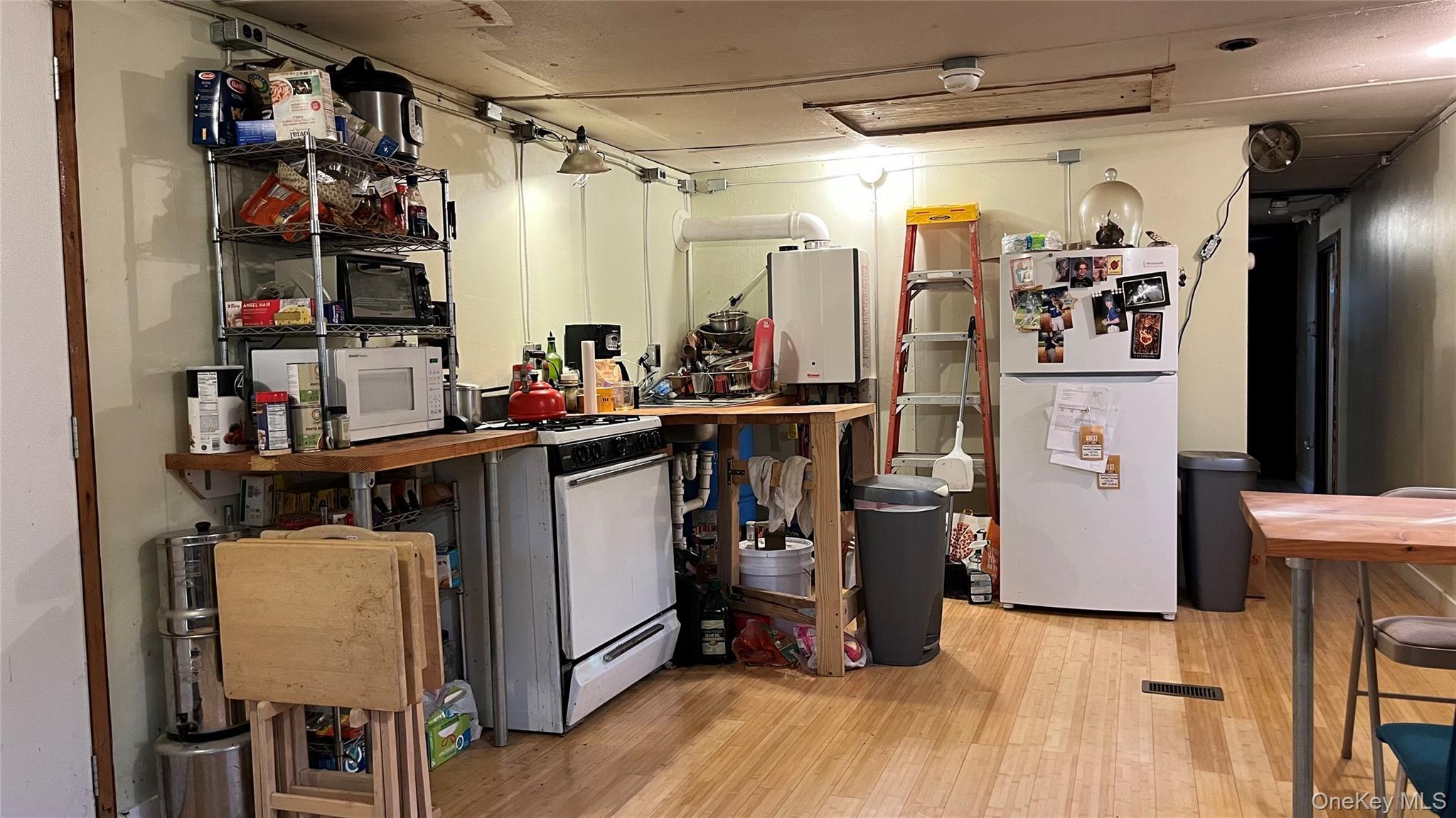 Single Family Swartekill  Ulster County, NY 12528, MLS-925099-11