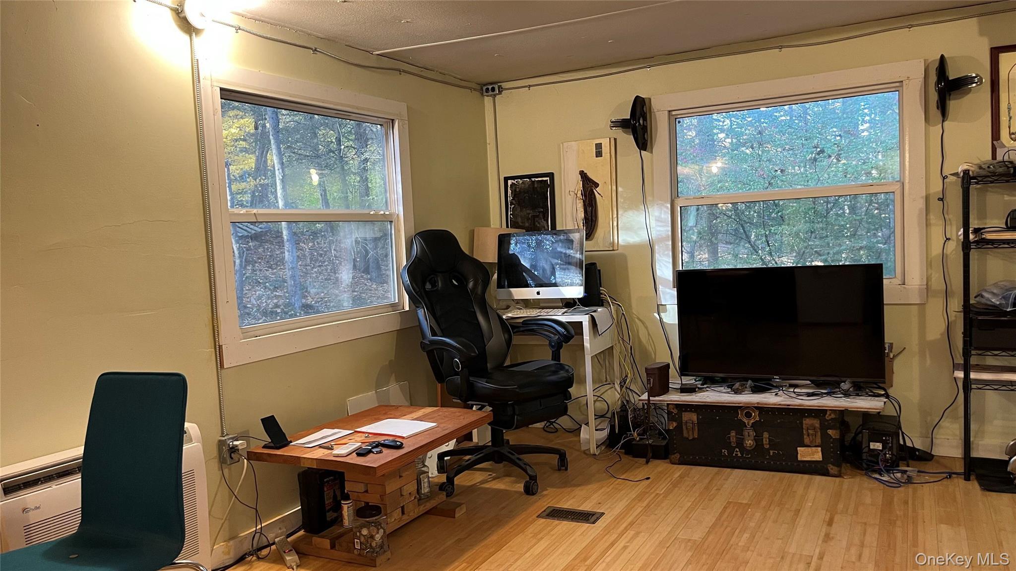 Single Family Swartekill  Ulster County, NY 12528, MLS-925099-9