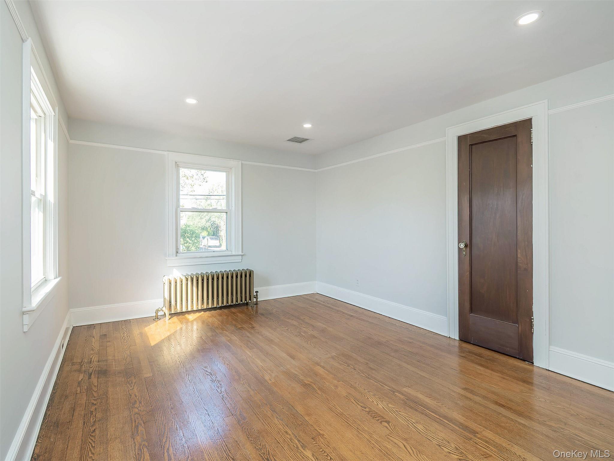 Single Family Avenue A Nassau County, NY 11050, MLS-925102-15