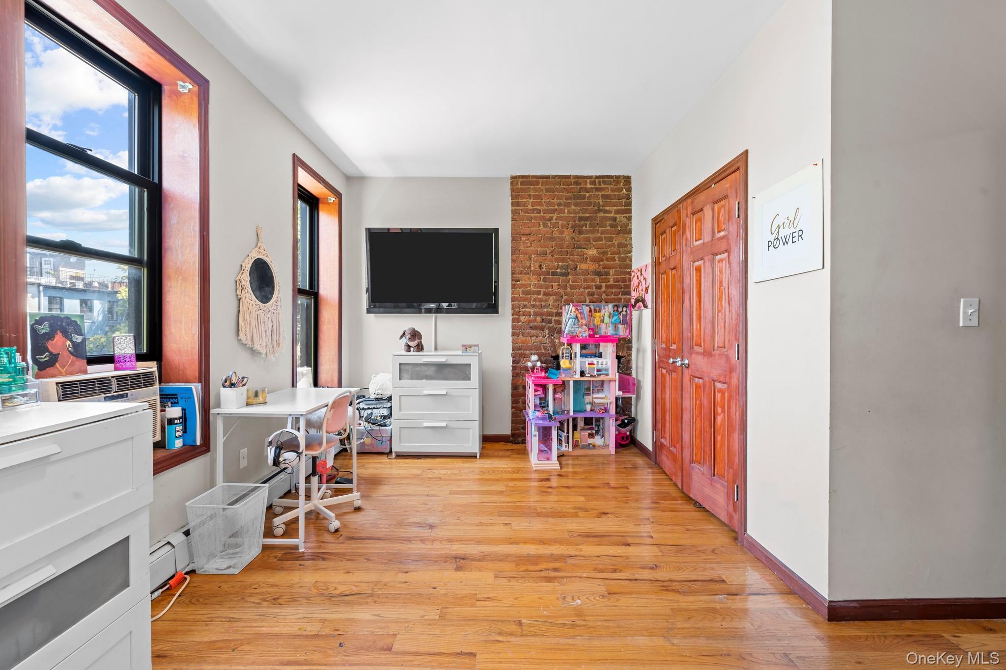 Single Family Lexington Brooklyn, NY 11221, MLS-925132-20