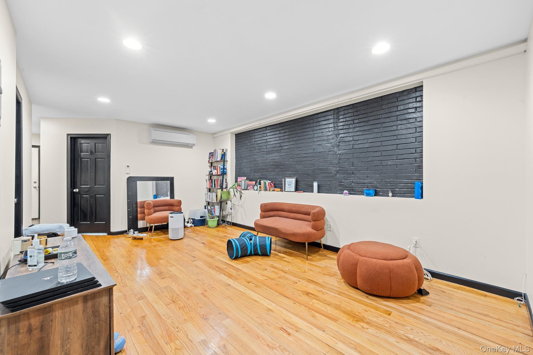 Single Family Lexington Brooklyn, NY 11221, MLS-925132-31