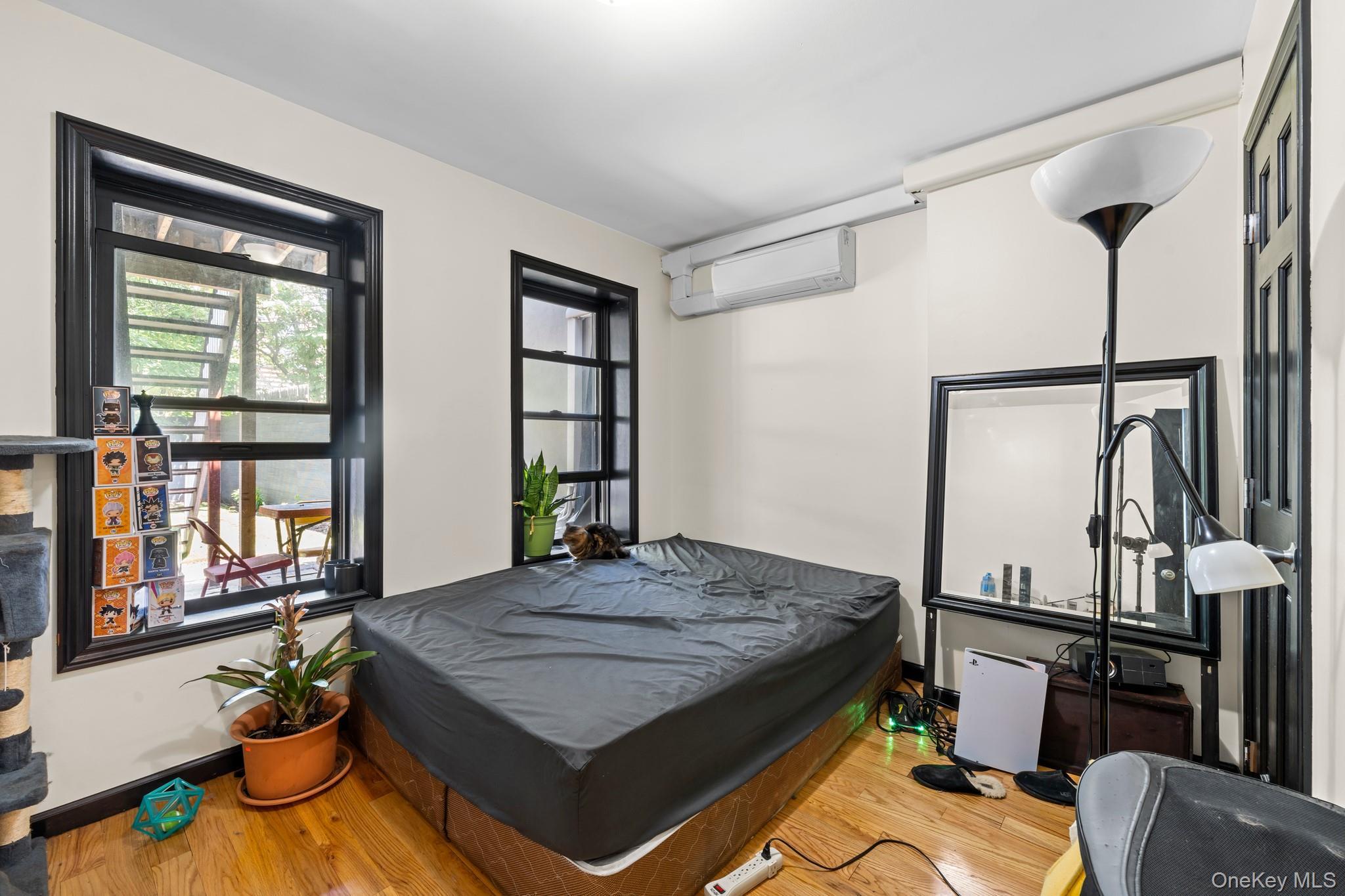 Single Family Lexington Brooklyn, NY 11221, MLS-925132-36