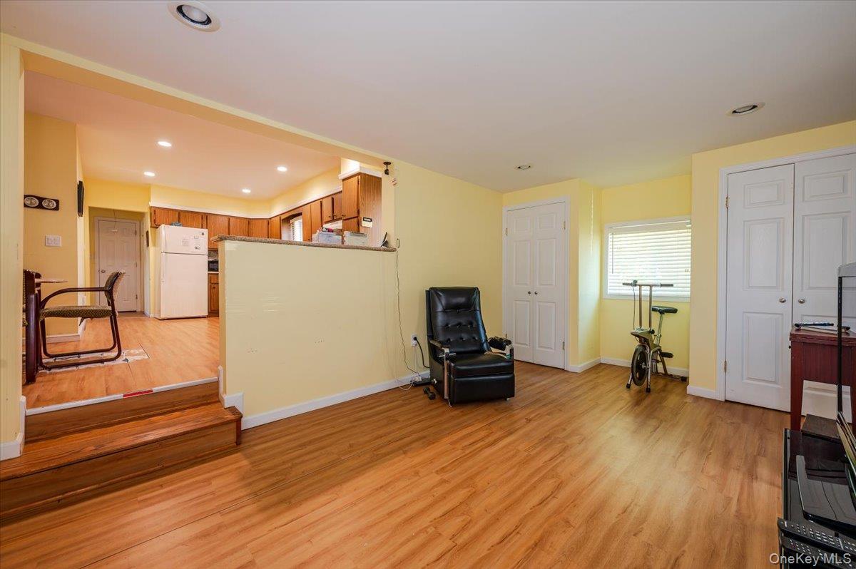 Single Family Hewlett Point  Nassau County, NY 11518, MLS-925135-10