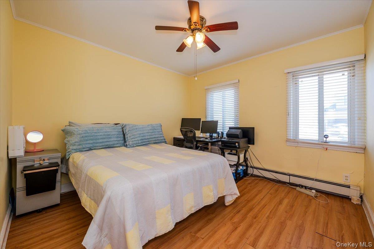 Single Family Hewlett Point  Nassau County, NY 11518, MLS-925135-11