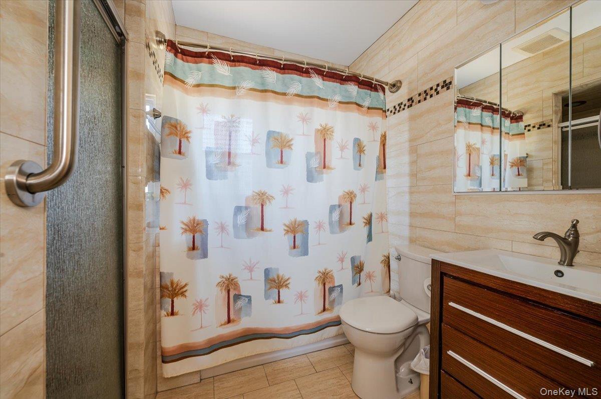 Single Family Hewlett Point  Nassau County, NY 11518, MLS-925135-13