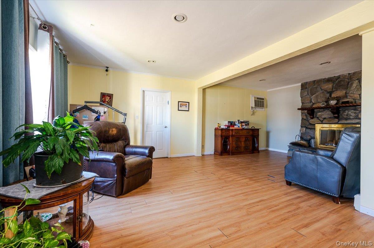 Single Family Hewlett Point  Nassau County, NY 11518, MLS-925135-3