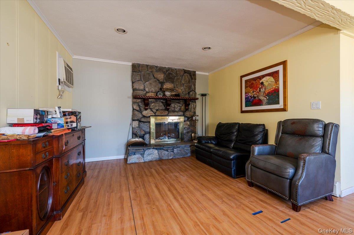 Single Family Hewlett Point  Nassau County, NY 11518, MLS-925135-4