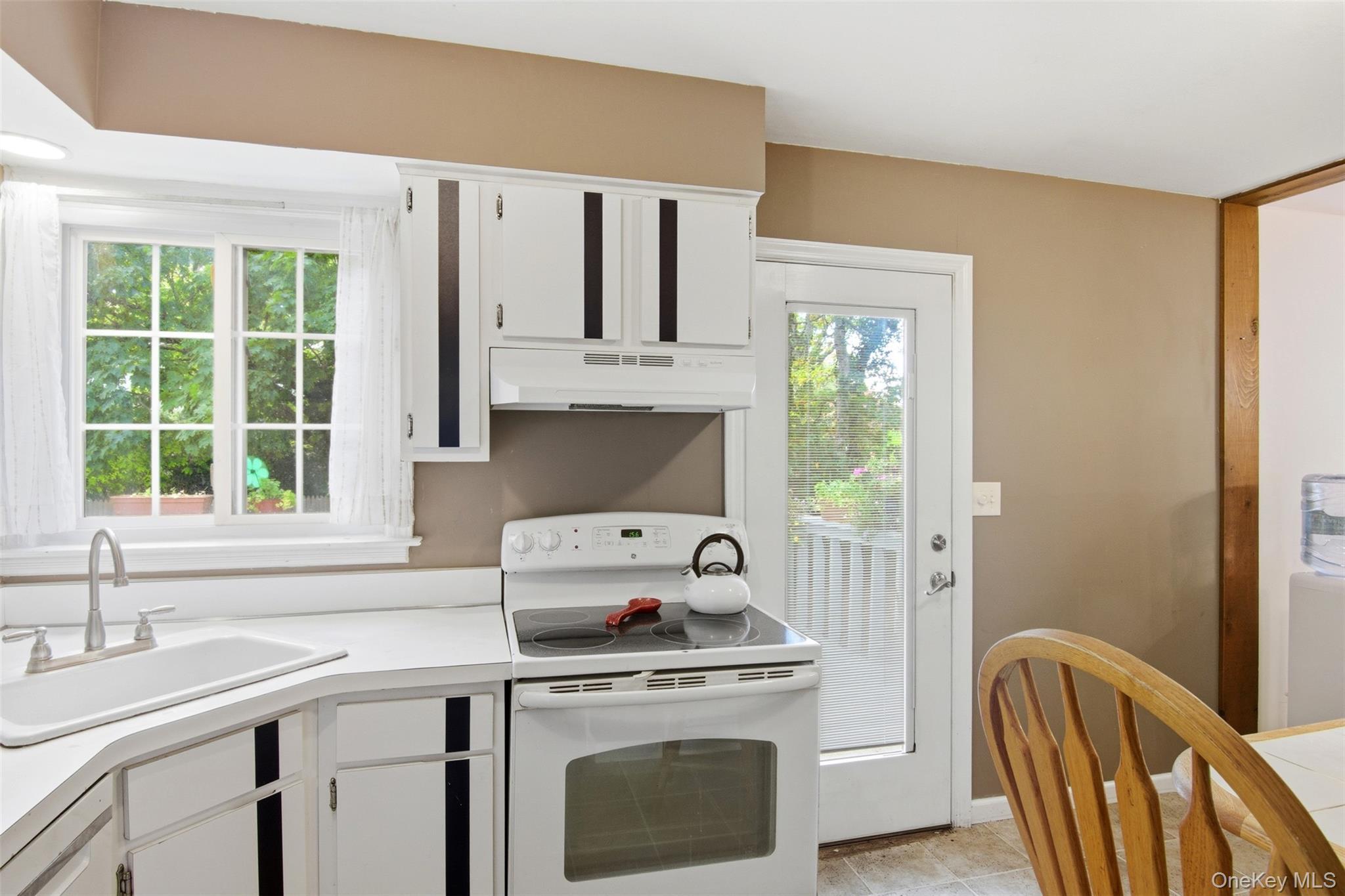 Single Family Tyler Suffolk County, NY 11764, MLS-925153-12