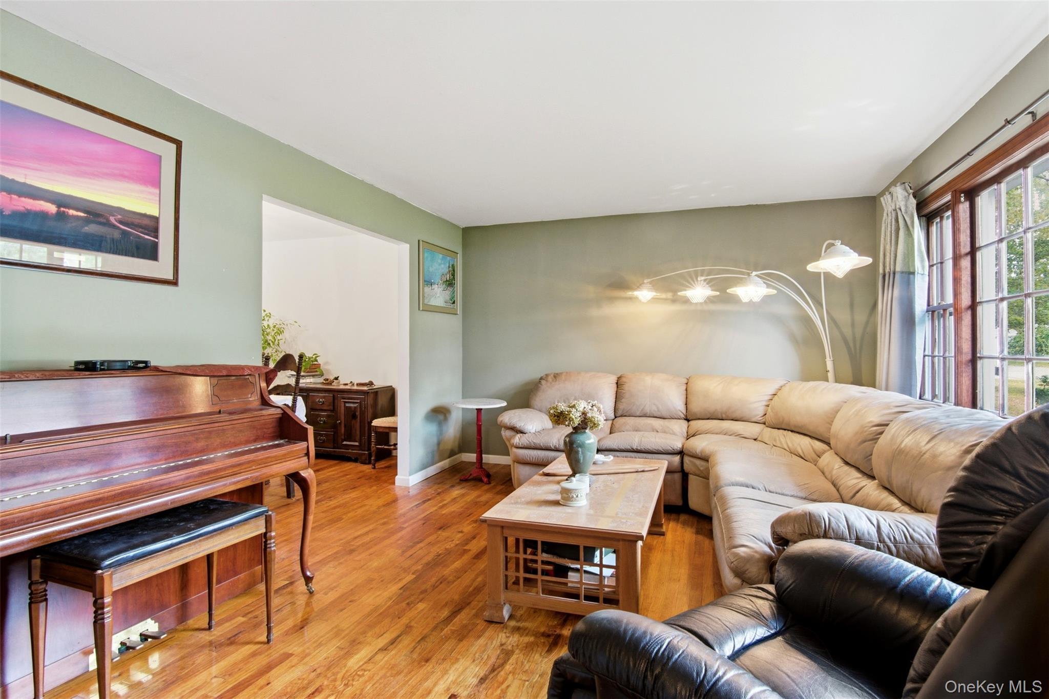 Single Family Tyler Suffolk County, NY 11764, MLS-925153-5