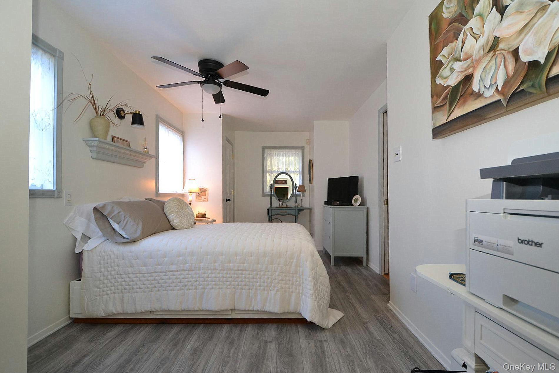 Single Family Grove  Suffolk County, NY 11772, MLS-925182-13