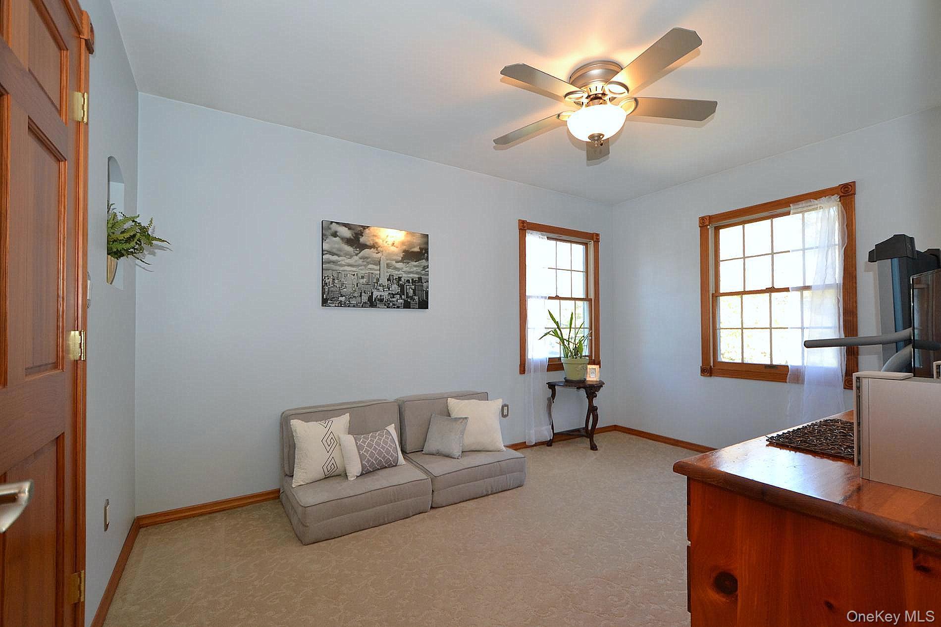 Single Family Grove  Suffolk County, NY 11772, MLS-925182-19