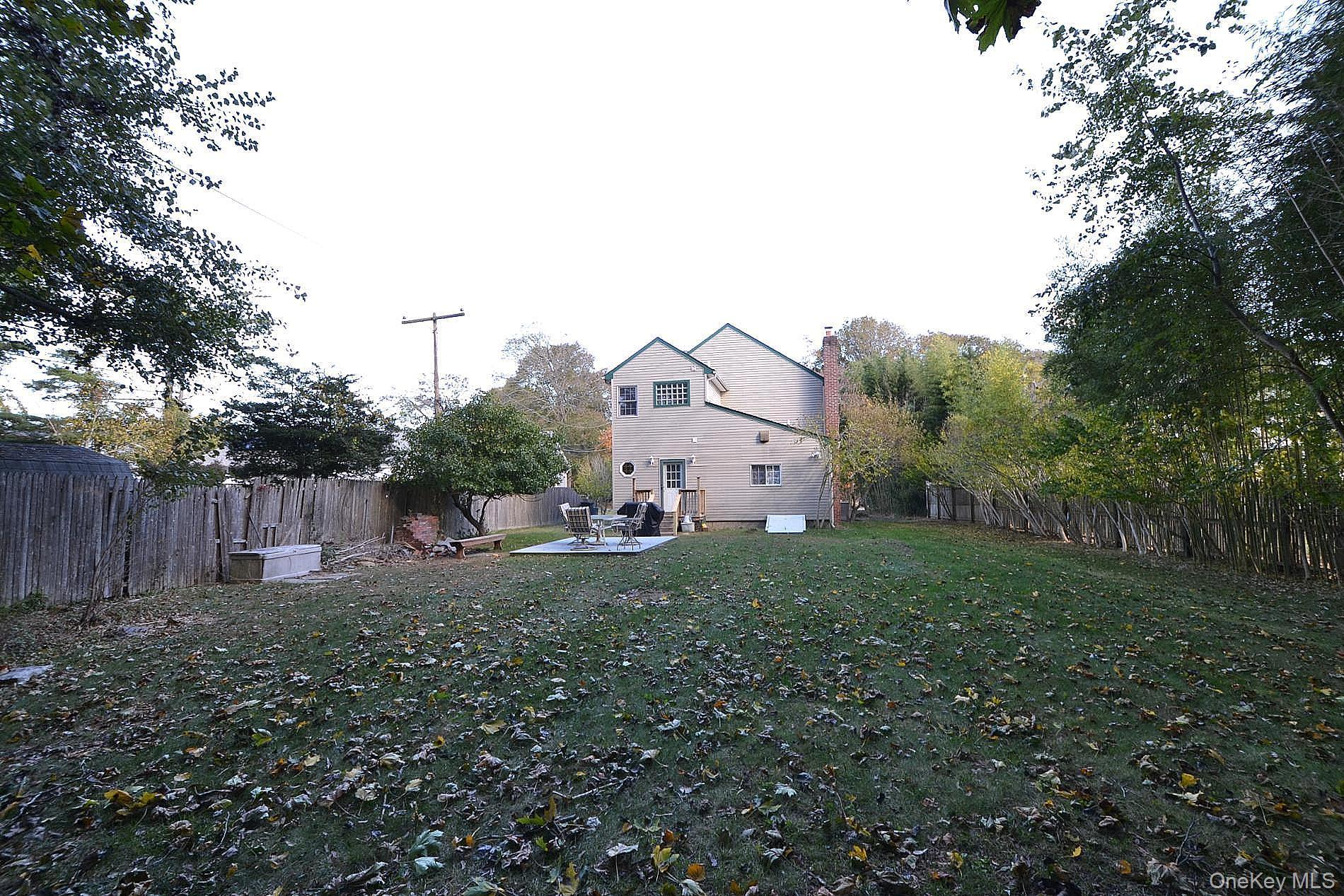 Single Family Grove  Suffolk County, NY 11772, MLS-925182-24