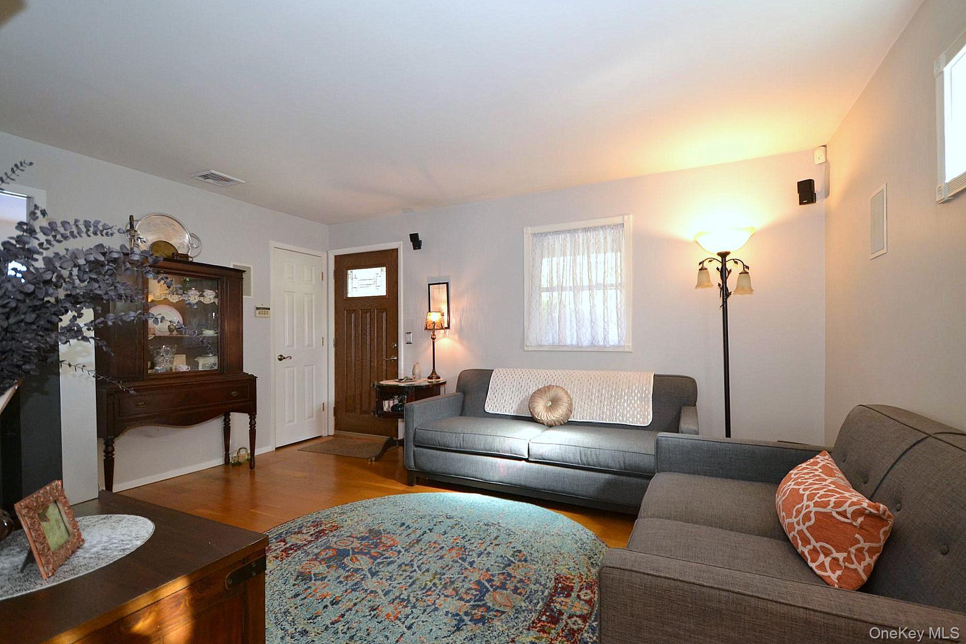 Single Family Grove  Suffolk County, NY 11772, MLS-925182-9