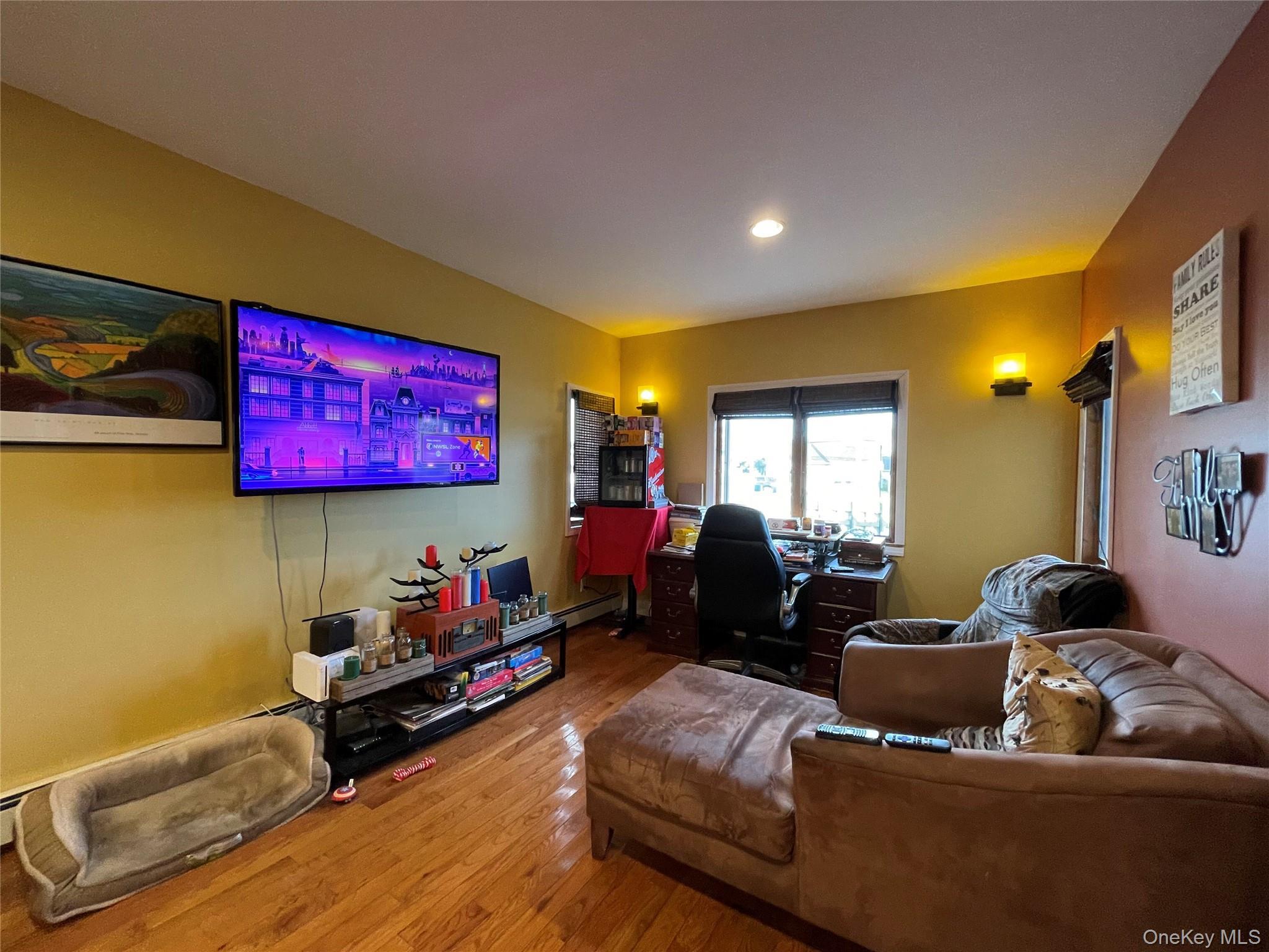 Single Family West Nassau County, NY 11518, MLS-925209-10