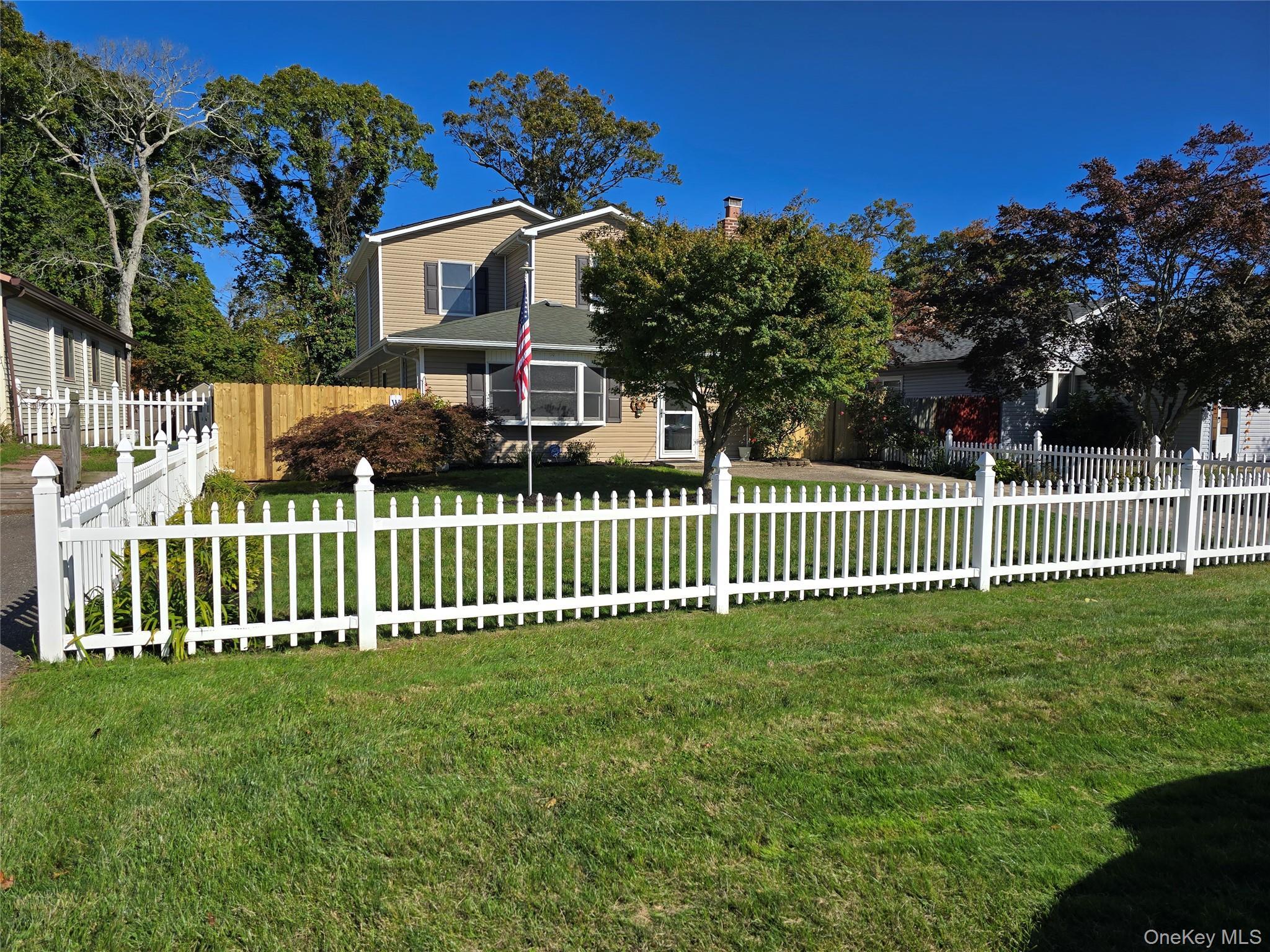 Single Family Saint George  Suffolk County, NY 11967, MLS-925217-3