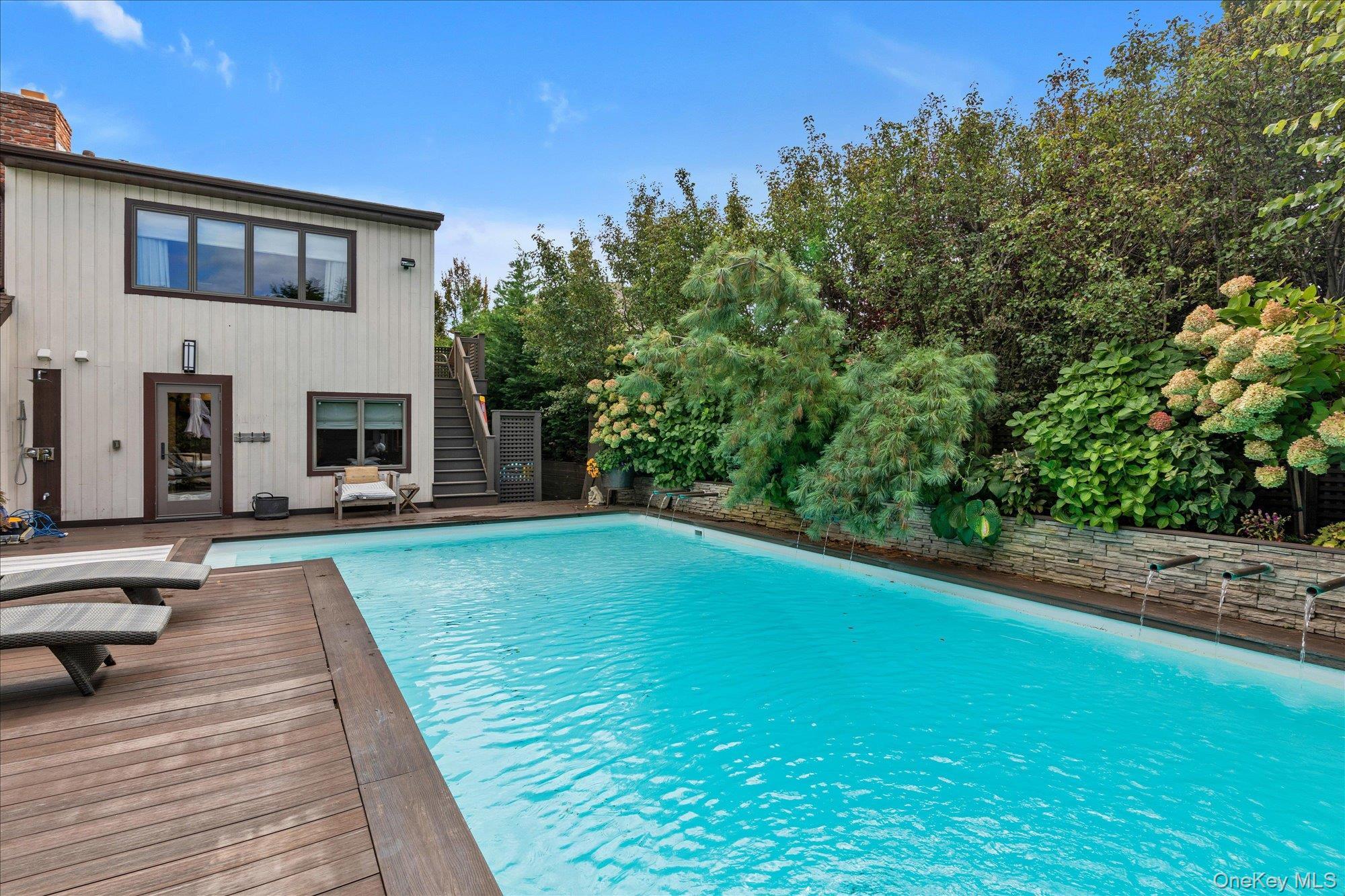 Single Family Mara Nassau County, NY 11509, MLS-925230-25