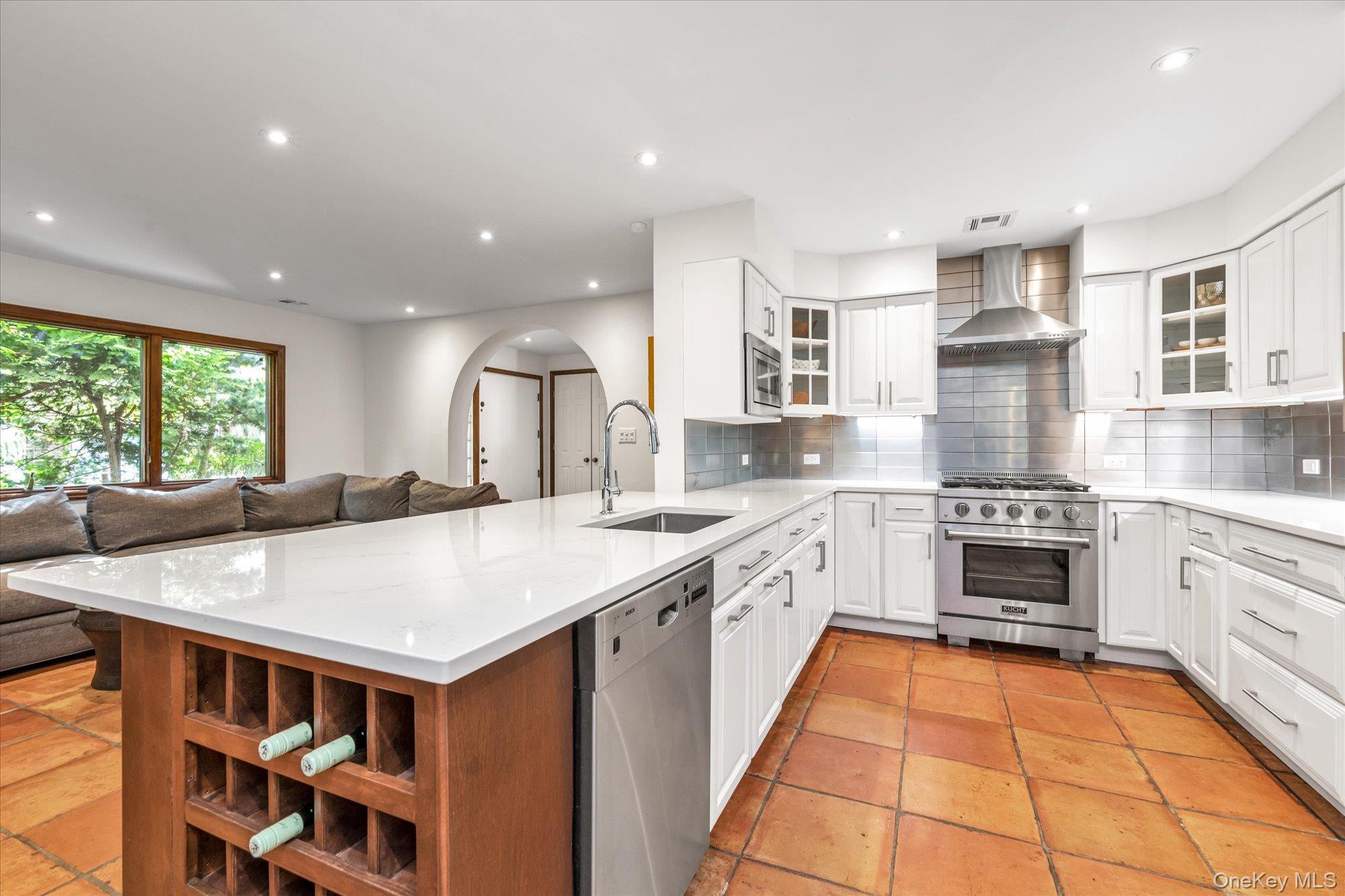 Single Family Mara Nassau County, NY 11509, MLS-925230-7