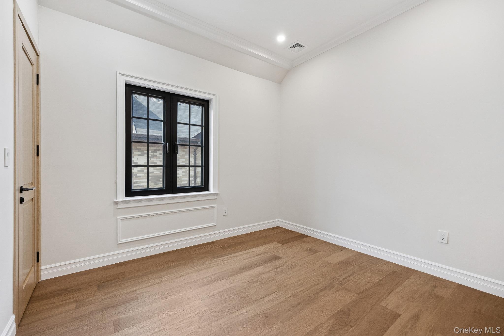 Single Family 221 Queens, NY 11361, MLS-925240-18