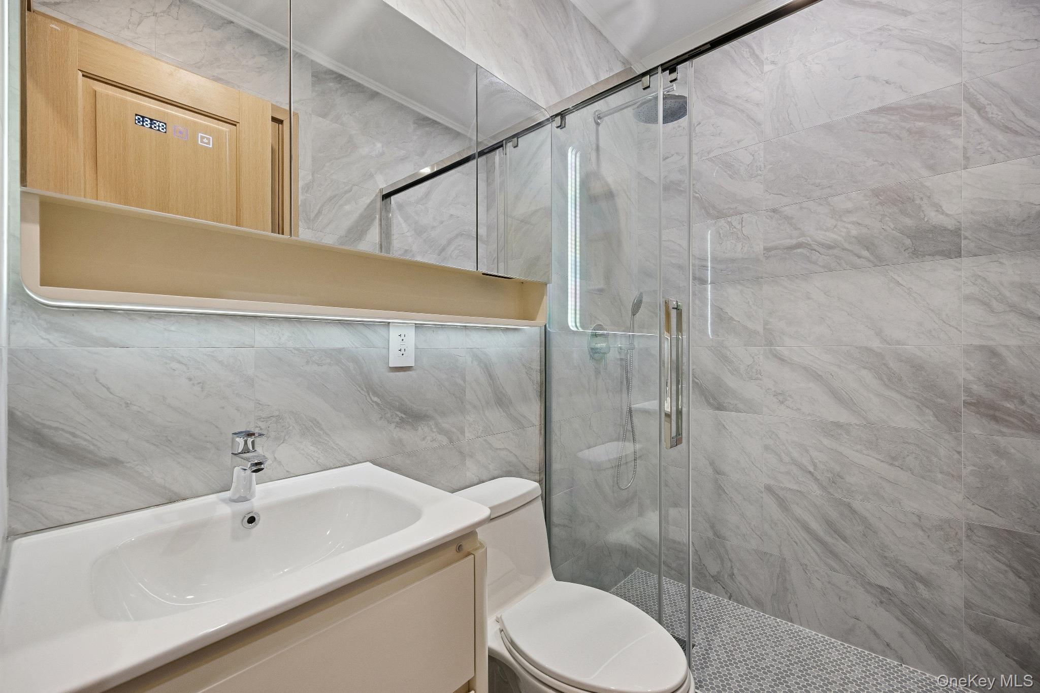 Single Family 221 Queens, NY 11361, MLS-925240-21