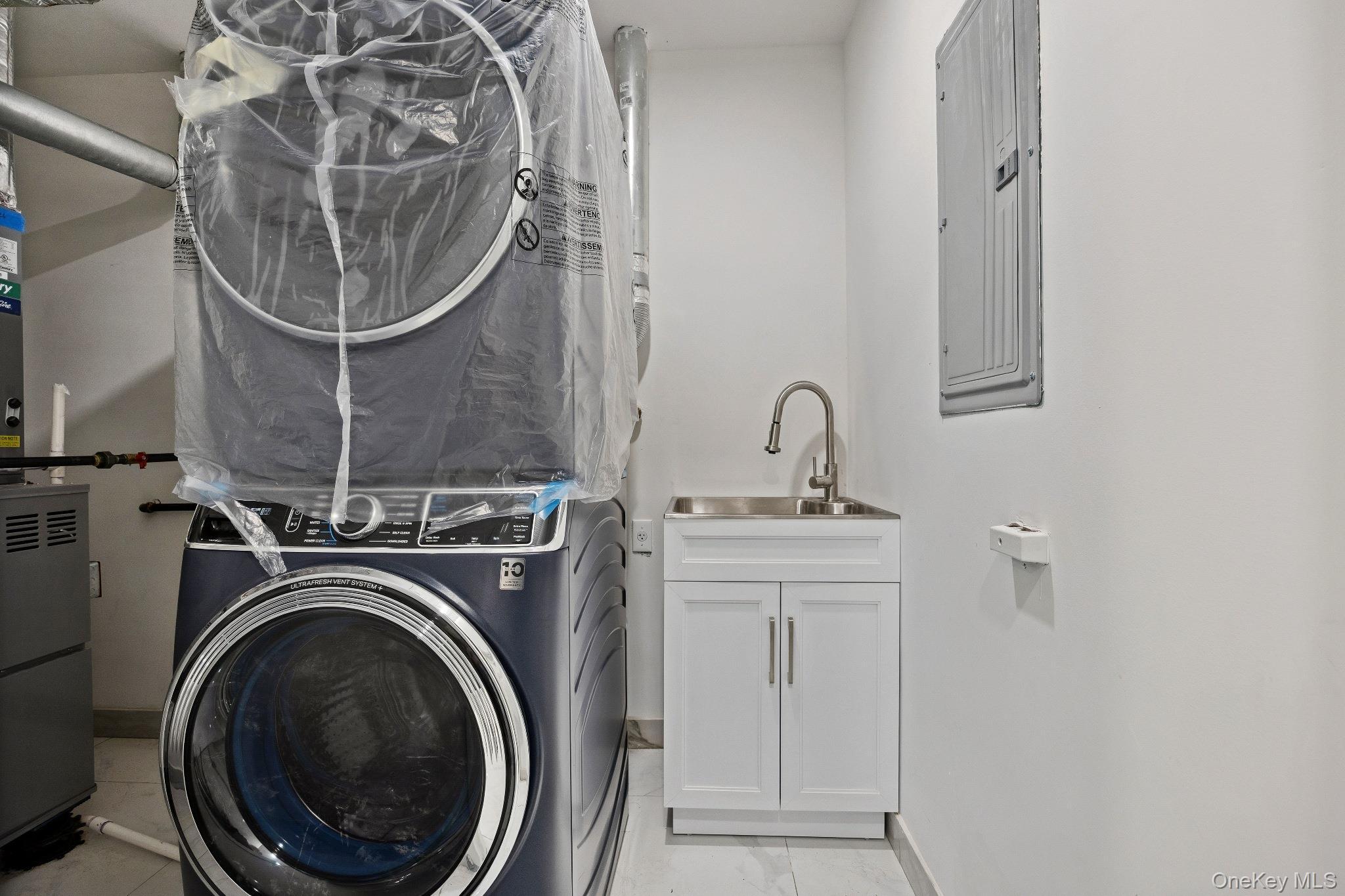 Single Family 221 Queens, NY 11361, MLS-925240-34