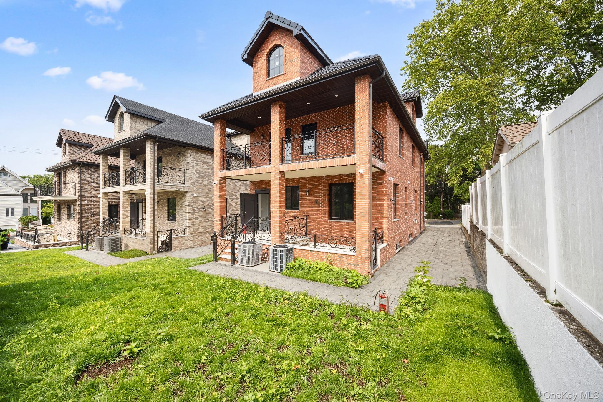 Single Family 221 Queens, NY 11361, MLS-925240-38