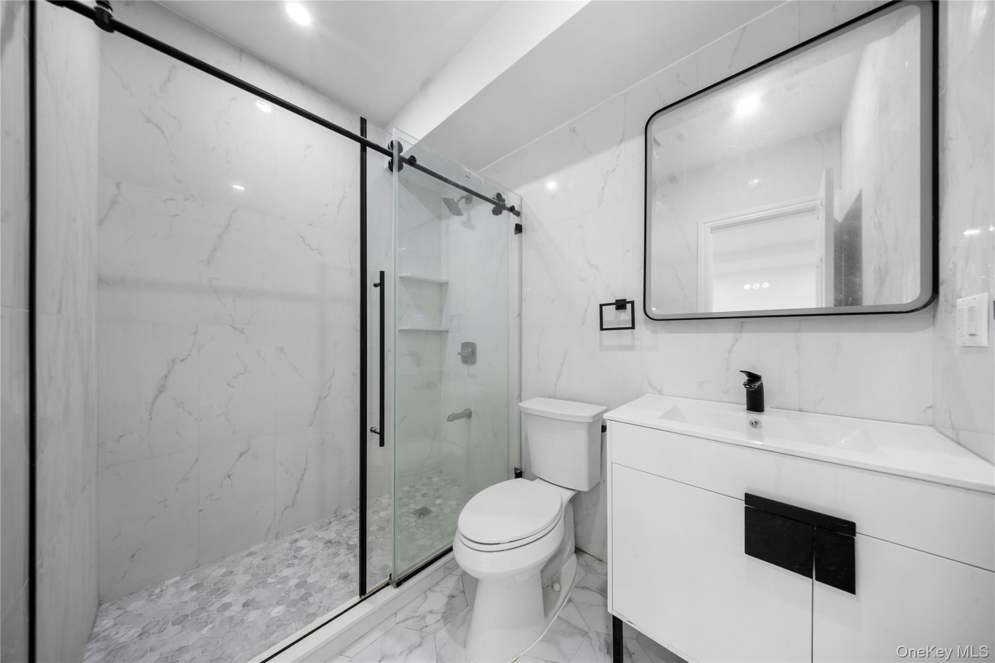 Single Family 166th Queens, NY 11365, MLS-925298-24