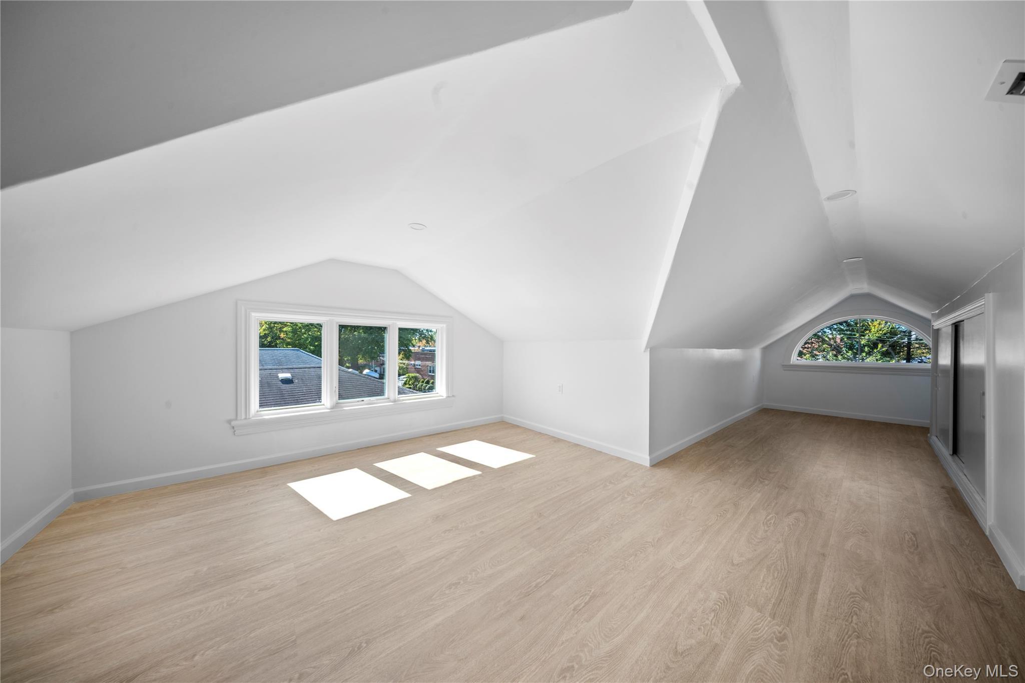 Single Family 166th Queens, NY 11365, MLS-925298-25