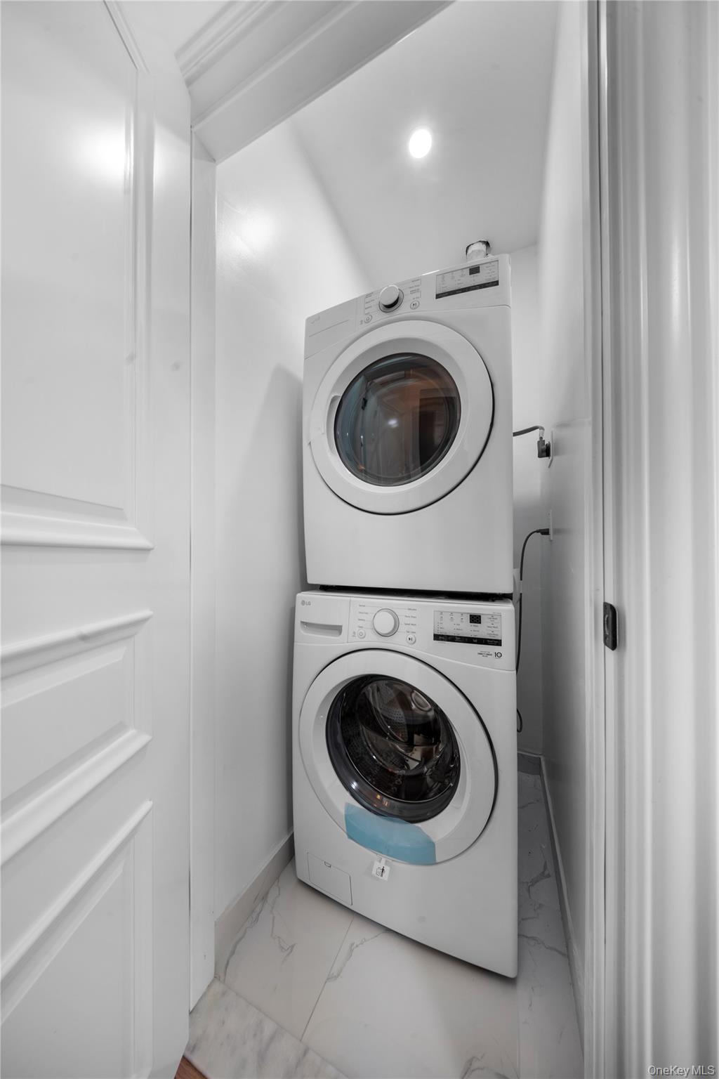 Single Family 166th Queens, NY 11365, MLS-925298-26