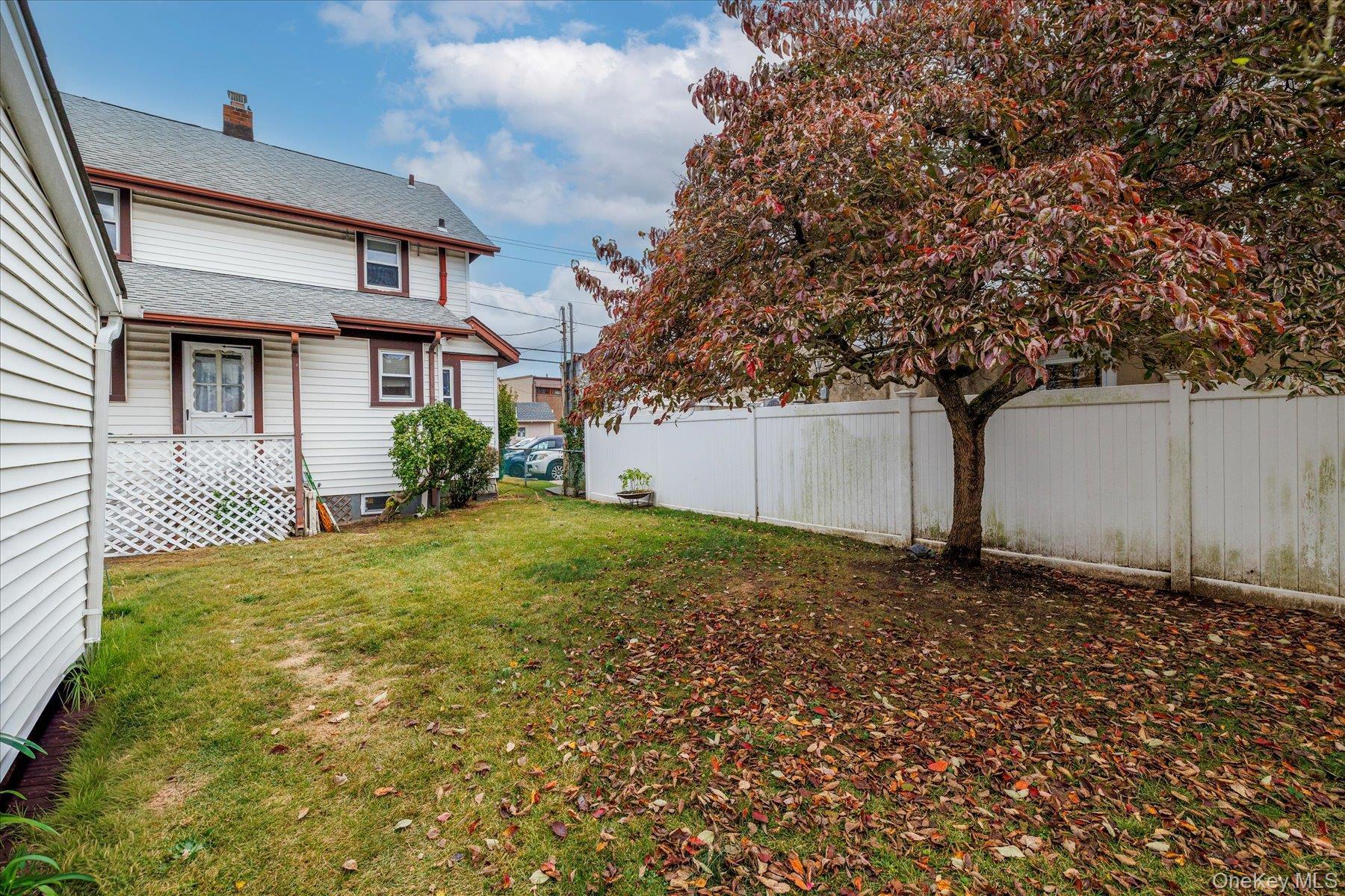 Single Family Woods  Nassau County, NY 11572, MLS-925306-20