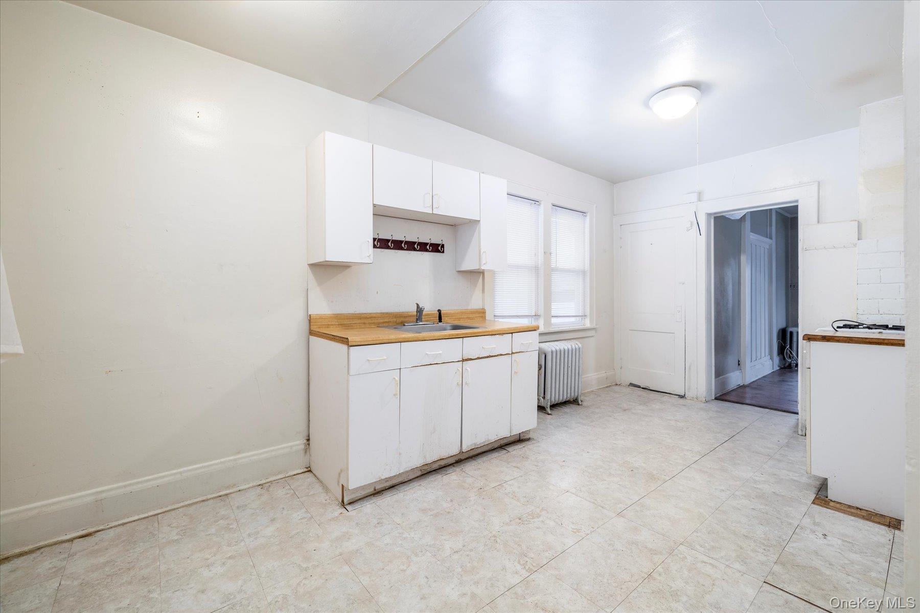 Single Family Woods Nassau County, NY 11572, MLS-925306-8