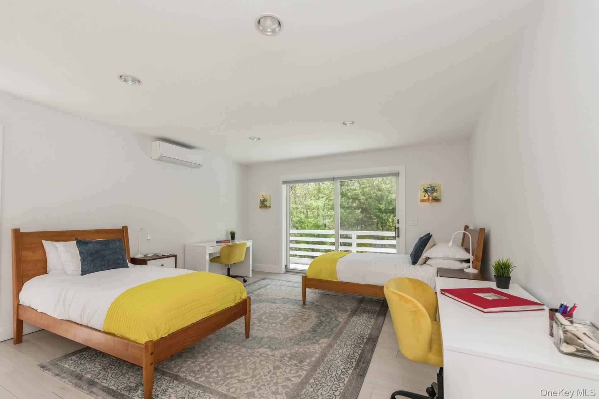 Single Family Hands Creek Suffolk County, NY 11937, MLS-925319-14