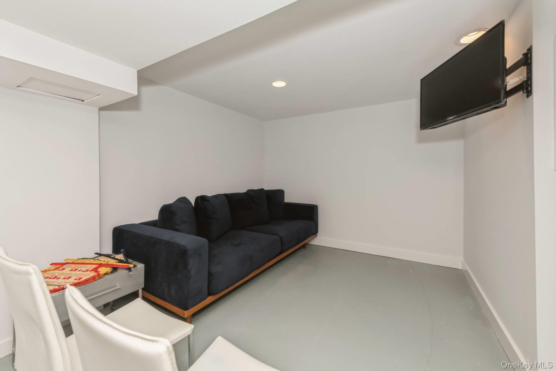 Single Family Hands Creek Suffolk County, NY 11937, MLS-925319-20