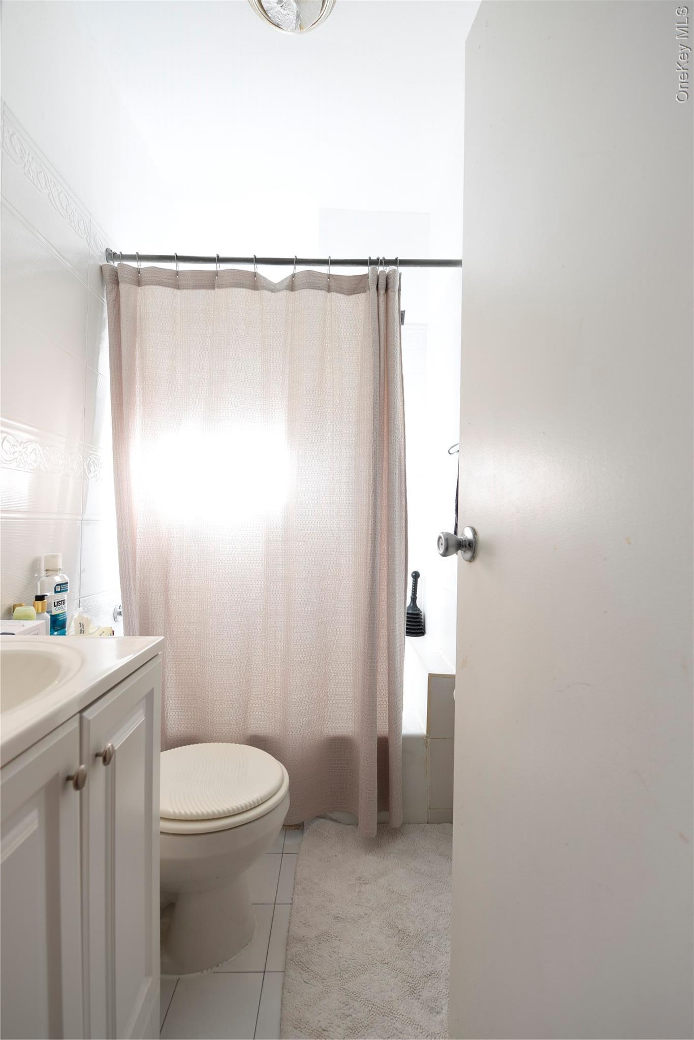 Single Family 76th Queens, NY 11421, MLS-925320-15