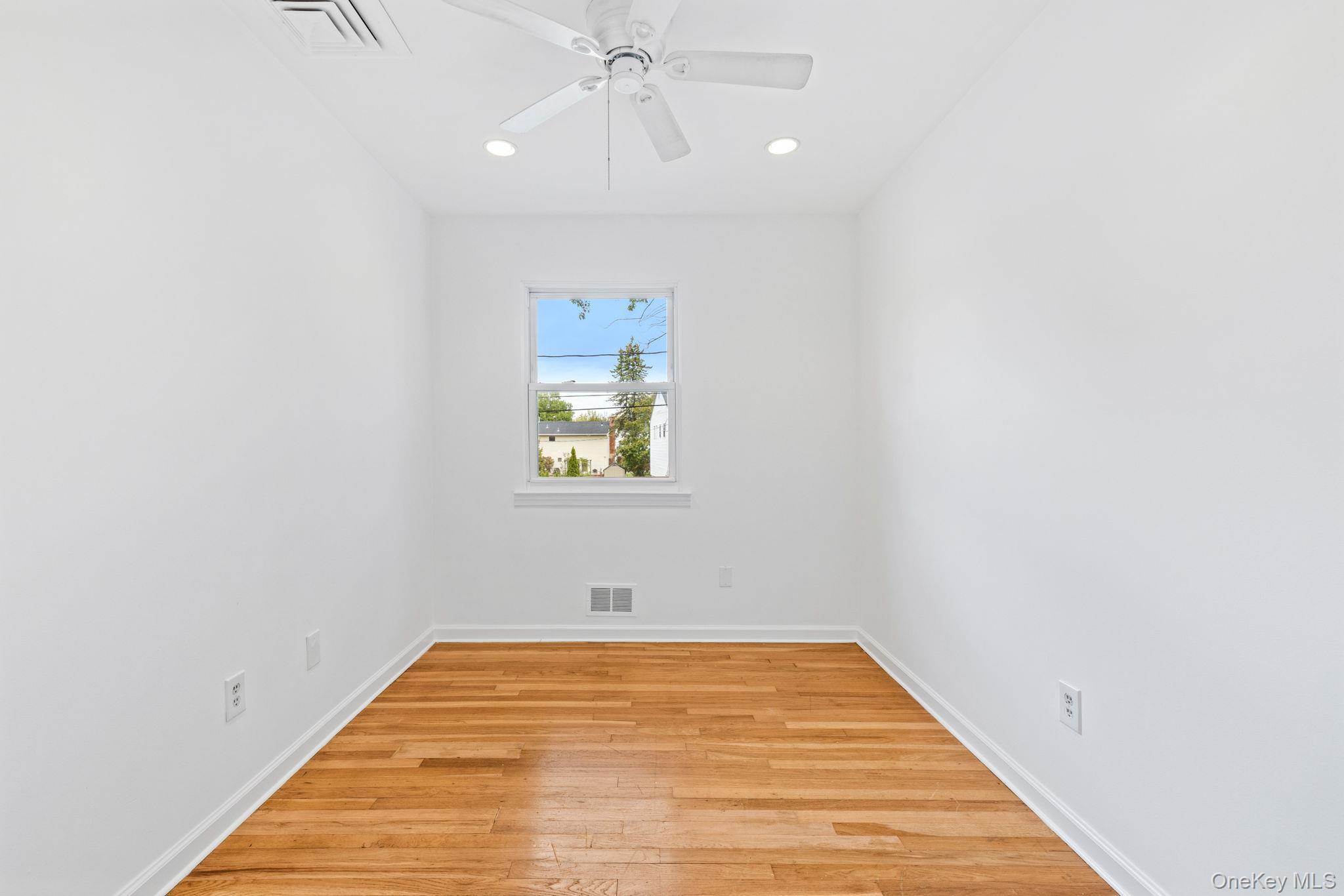 Single Family Hollis  Rockland County, NY 10962, MLS-925362-20