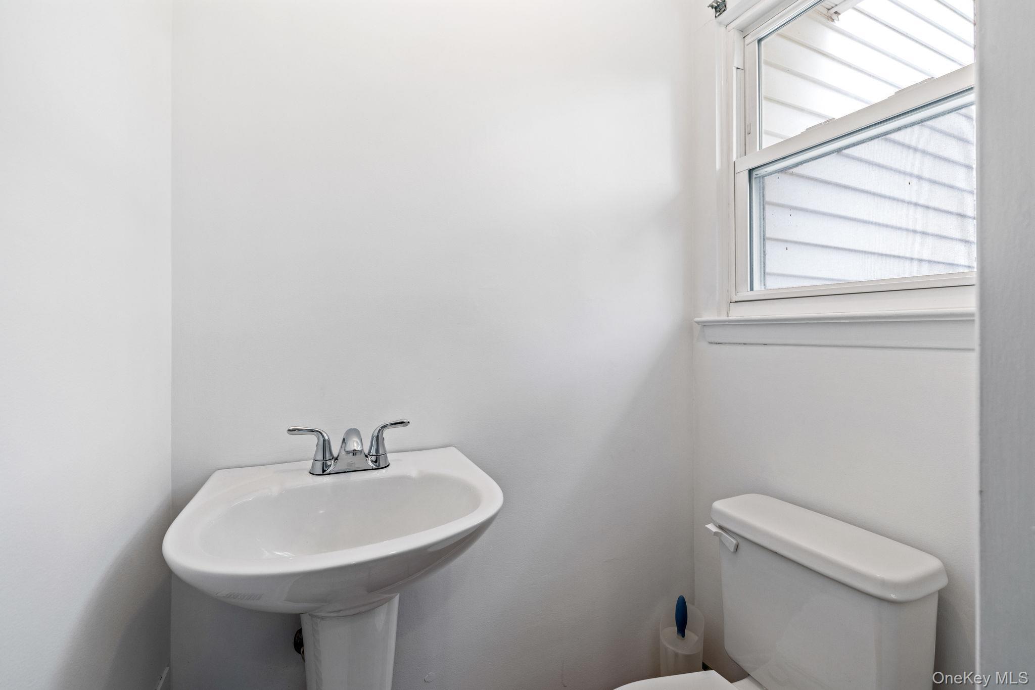 Single Family Hollis  Rockland County, NY 10962, MLS-925362-23