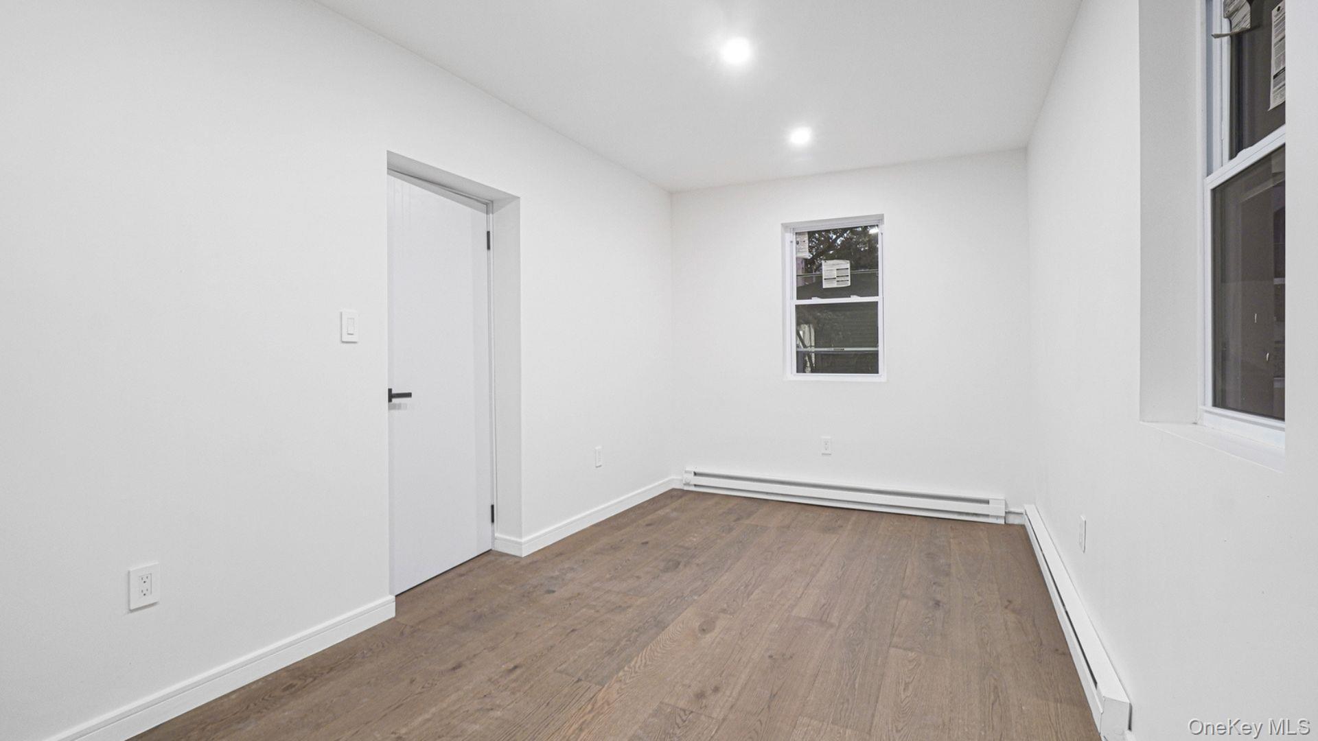 Single Family 224th Bronx, NY 10466, MLS-925377-14