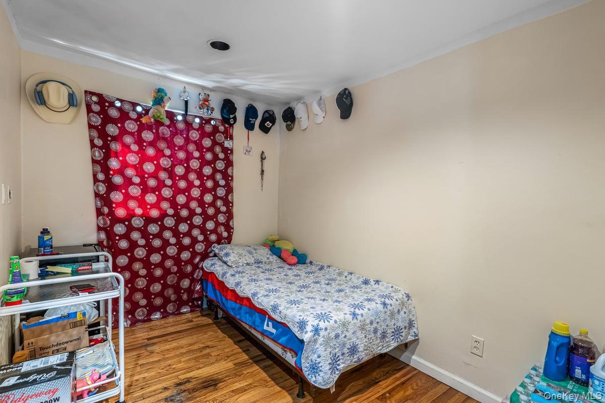 Single Family Jackson Nassau County, NY 11501, MLS-925378-24