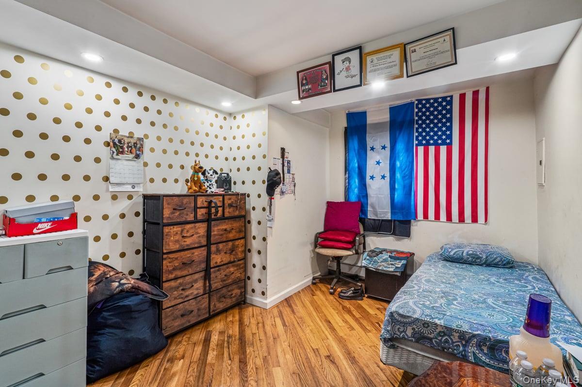 Single Family Jackson Nassau County, NY 11501, MLS-925378-25