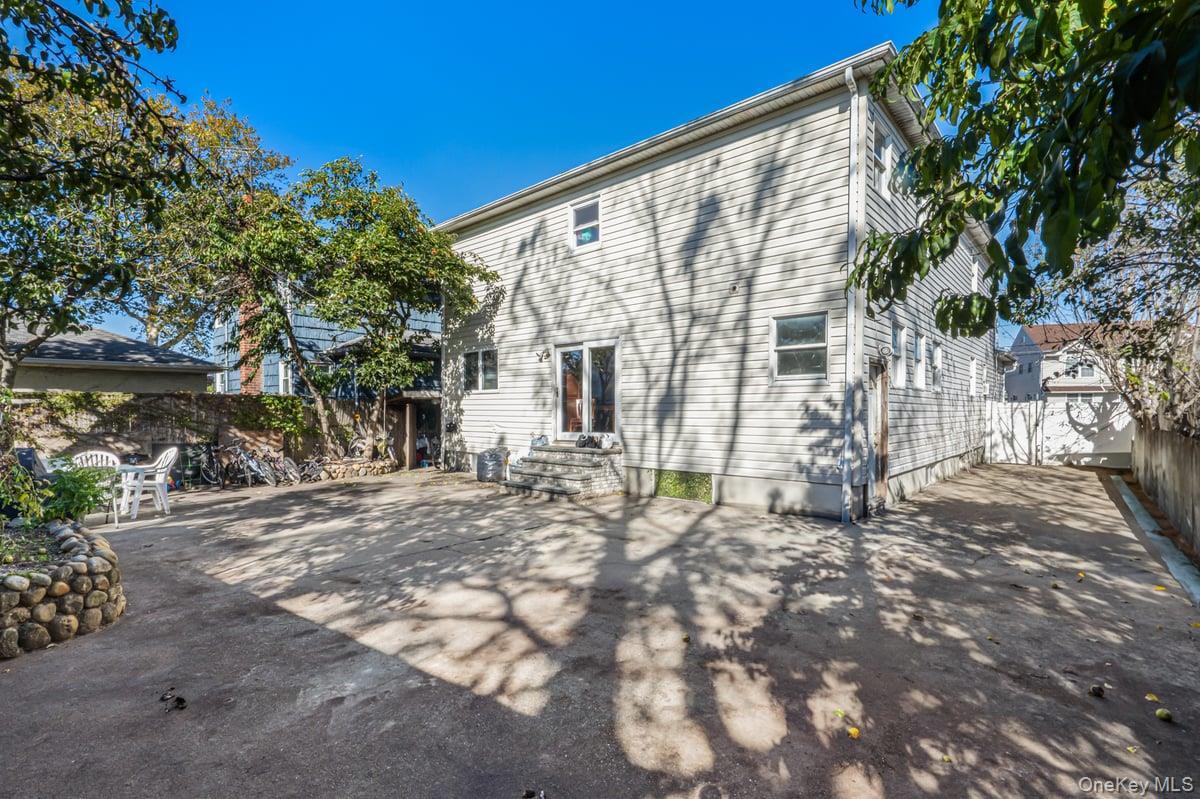 Single Family Jackson Nassau County, NY 11501, MLS-925378-5