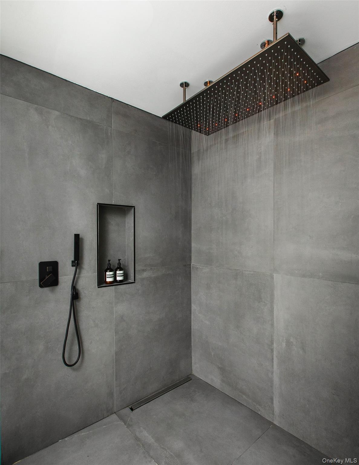 Single Family Warren Columbia County, NY 12534, MLS-925384-16